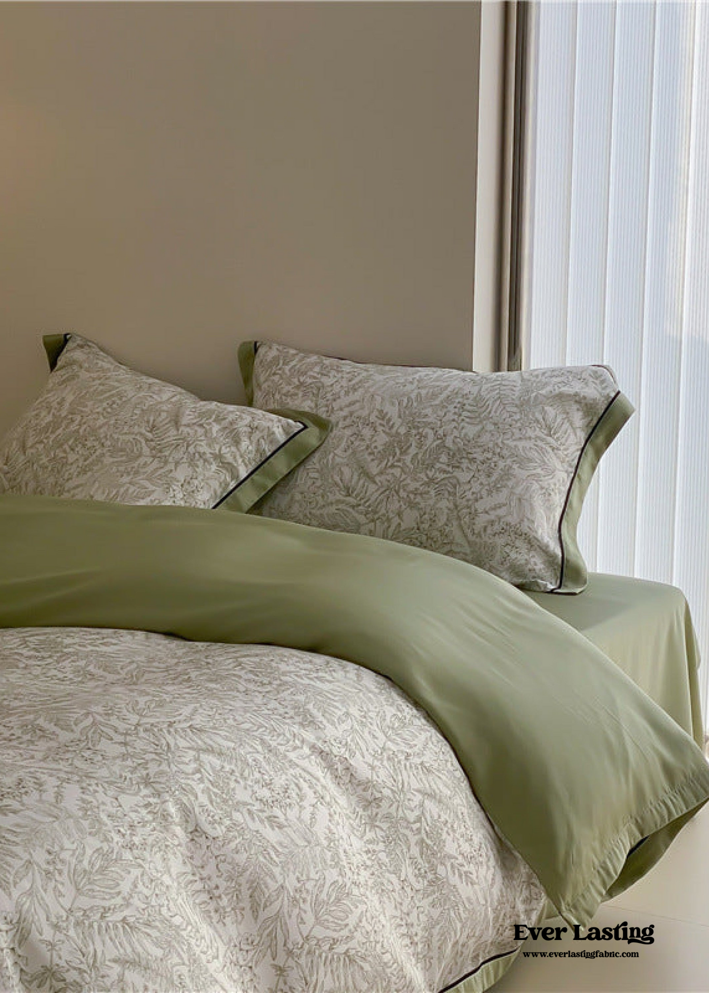 Silky Floral Tencel Bedding Set / Green