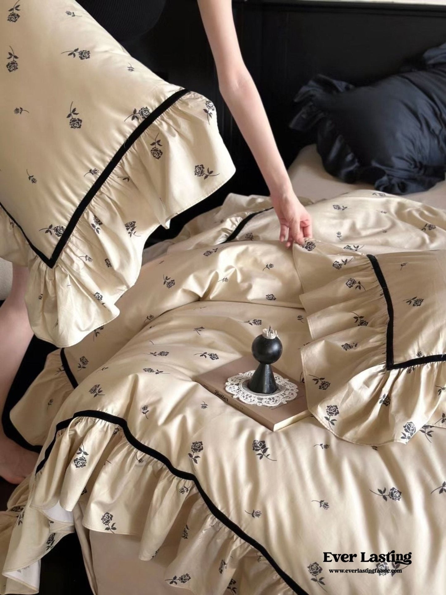 Silky French Black Rose Bedding Set