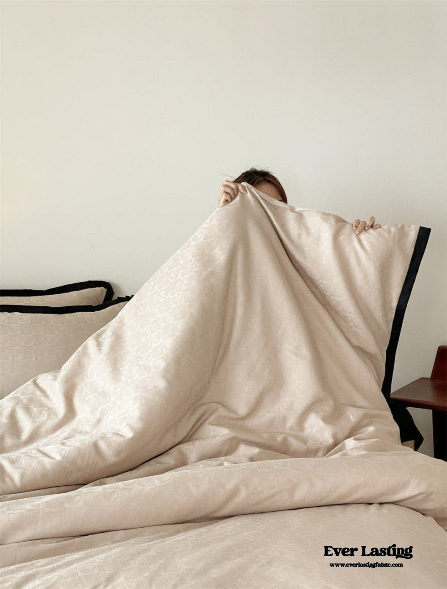 Silky Luxury Heart Textured Bedding Set / Cream