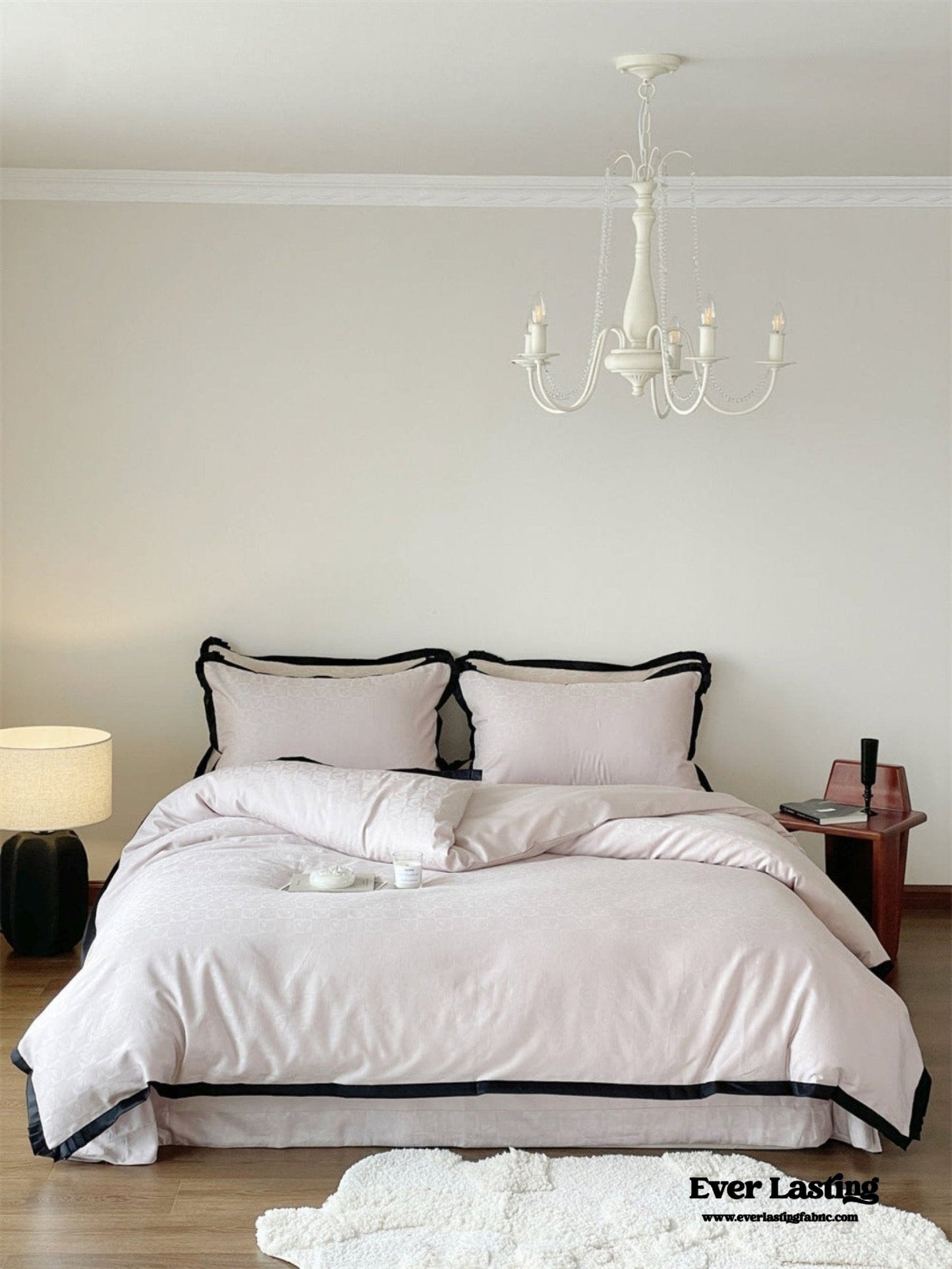 Silky Luxury Heart Textured Bedding Set / Cream