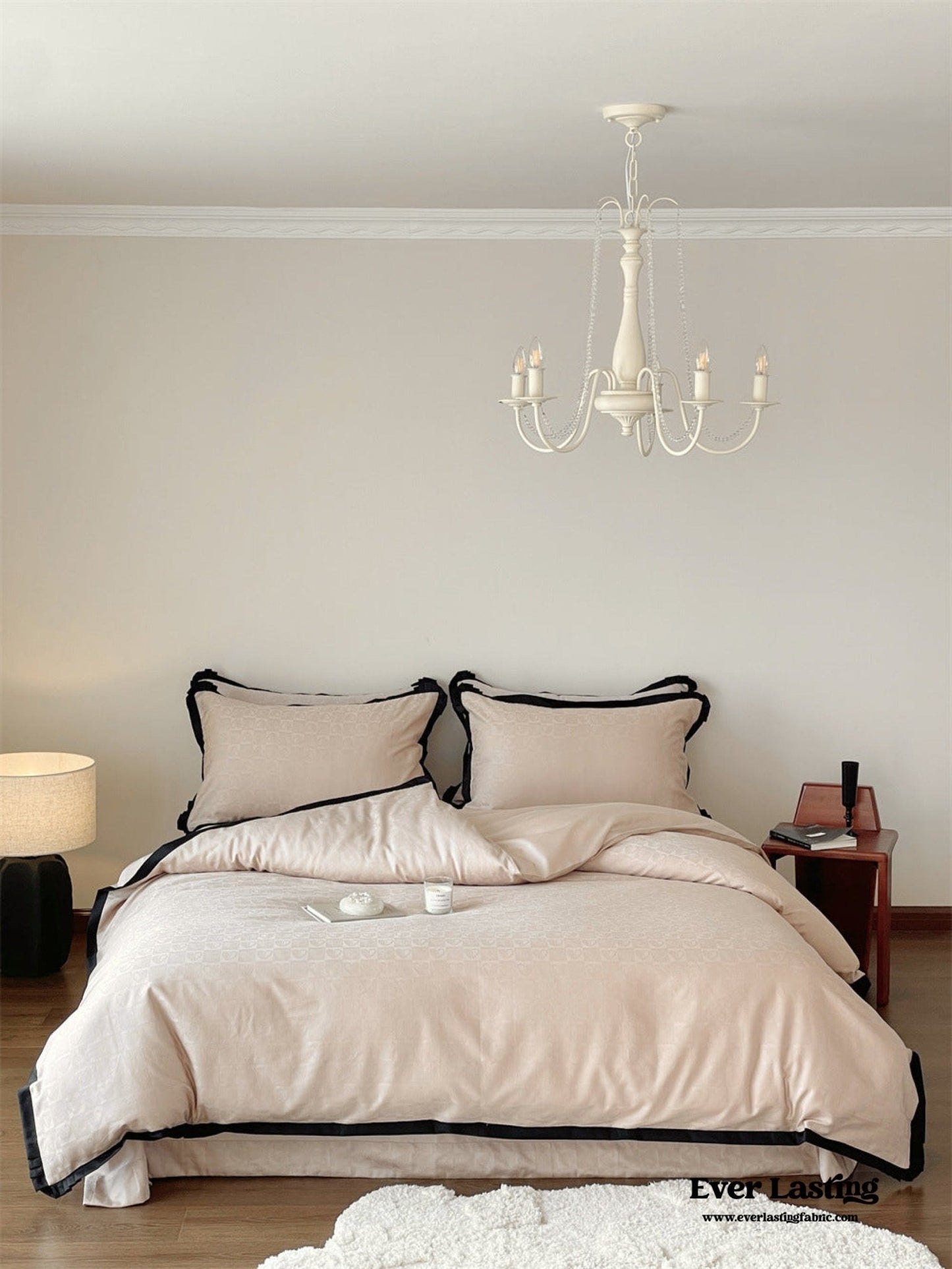 Silky Luxury Heart Textured Bedding Set / Pink