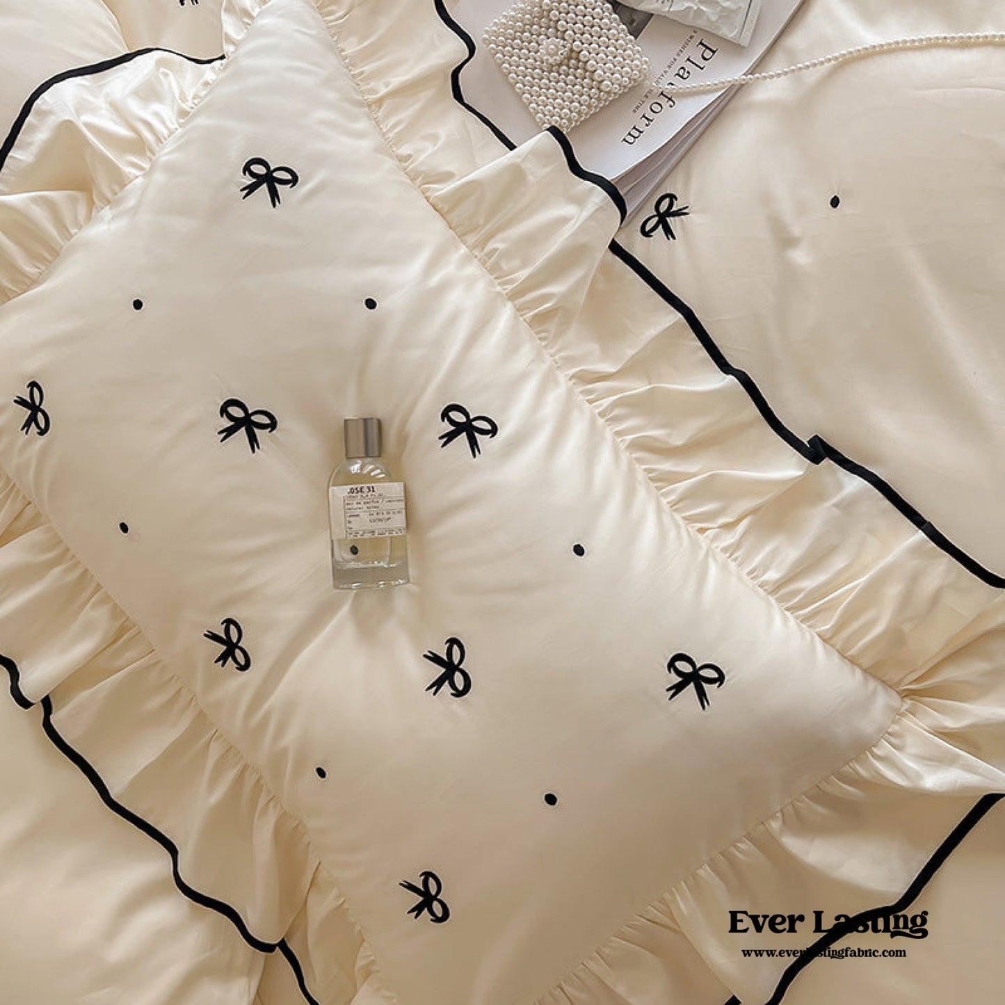 Silky Ribbon Ruffle Bedding Set / Cream White