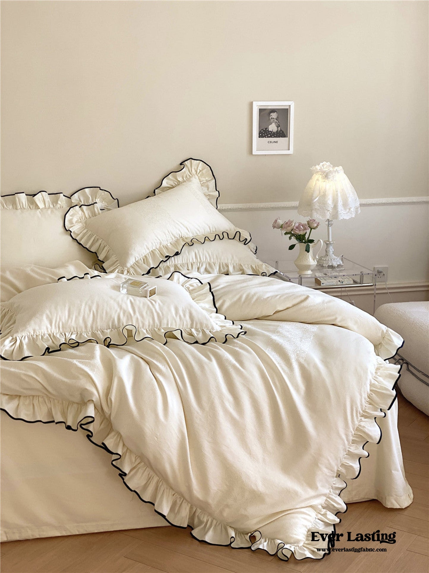 Silky Ruffle Bedding Set / Rust Pink