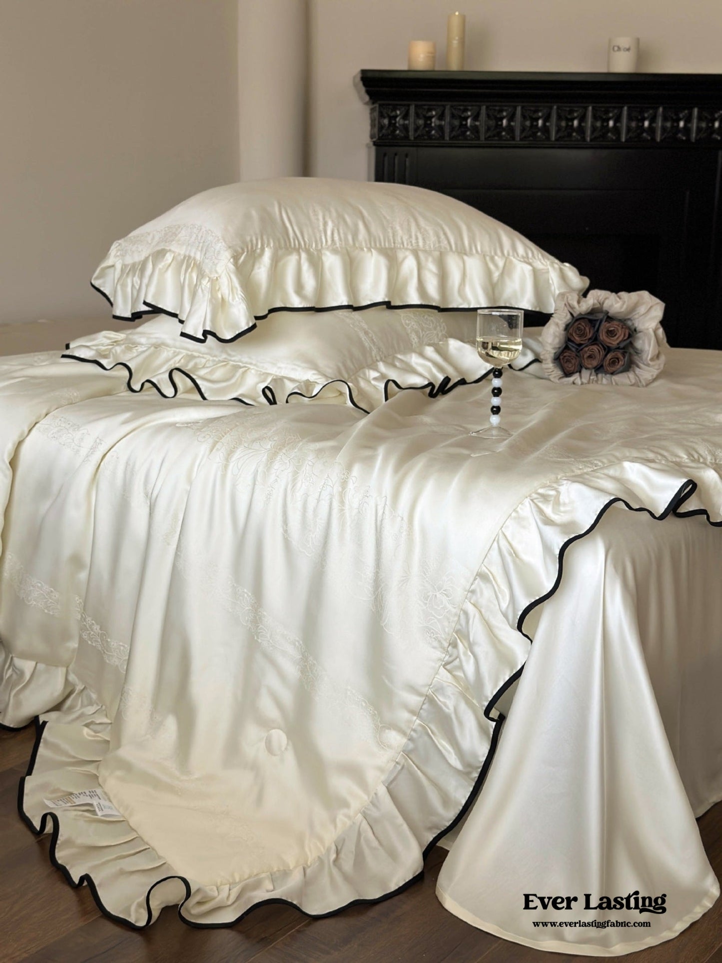 Silky Ruffle Blanket Comforter Set / Rust Pink