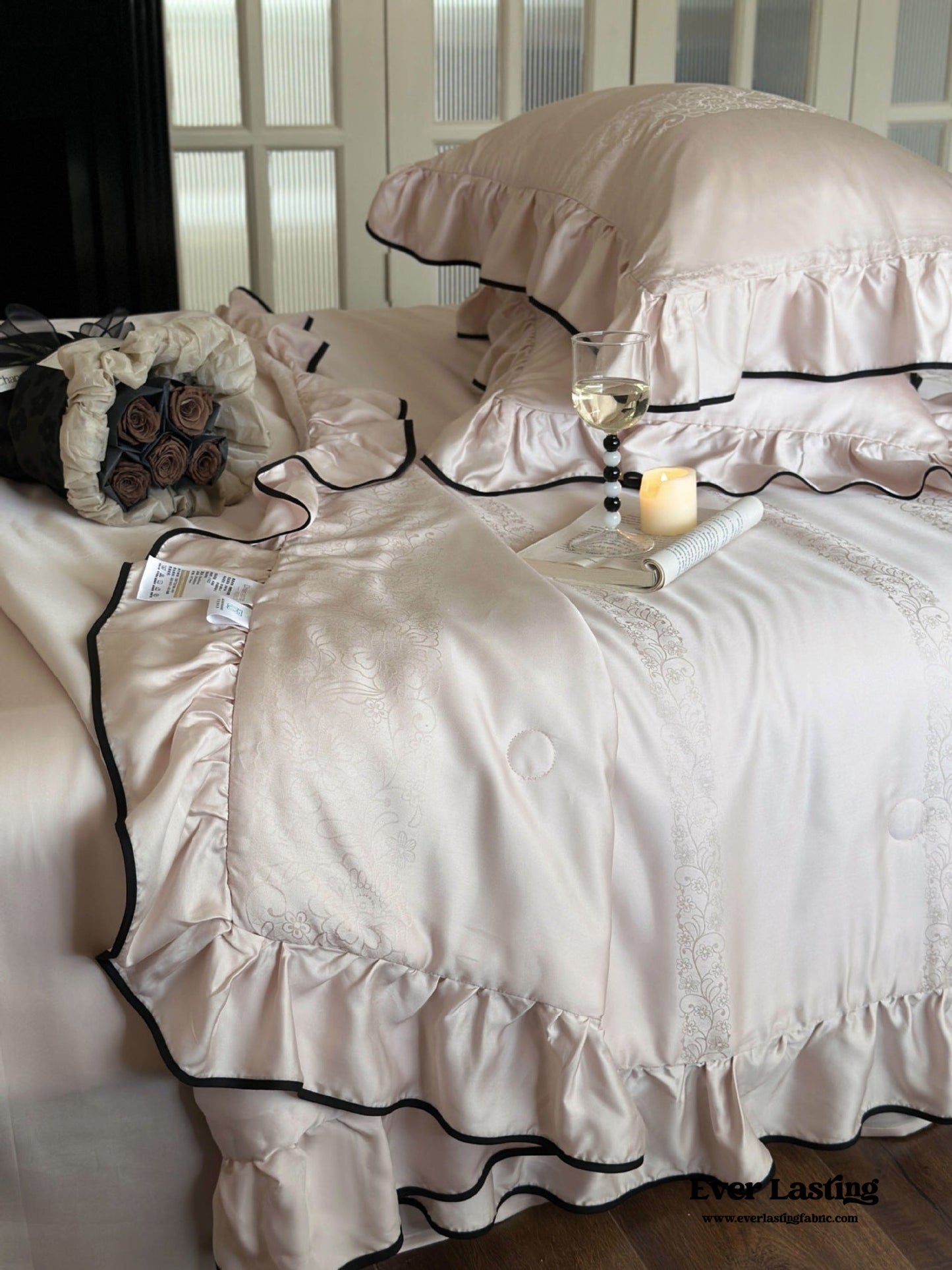 Silky Ruffle Blanket Comforter Set / Rust Pink