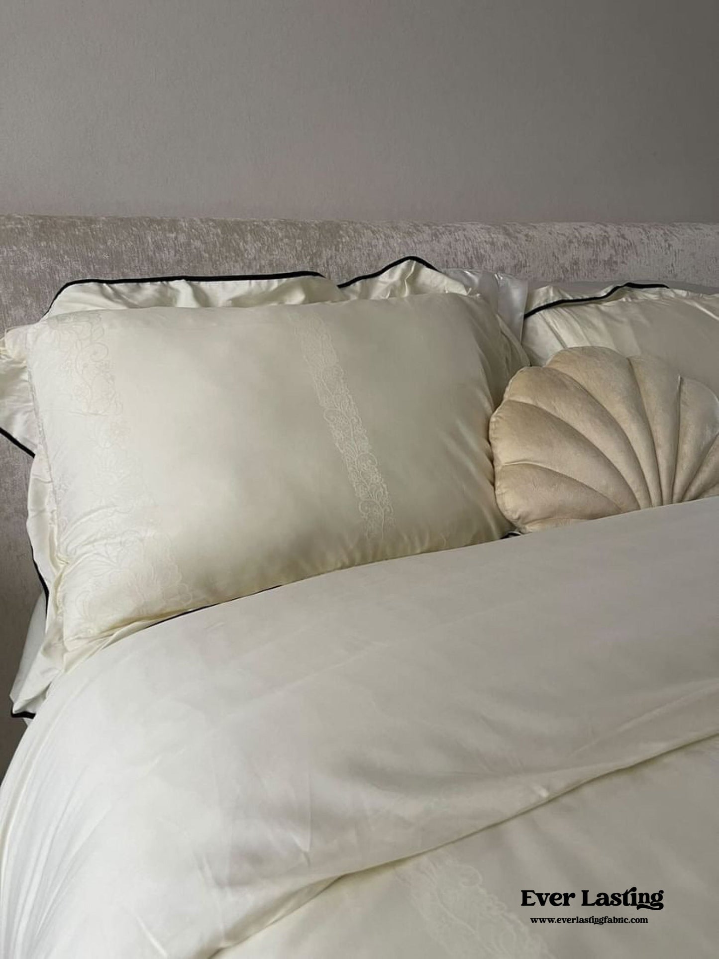Silky Ruffle Duvet Cover
