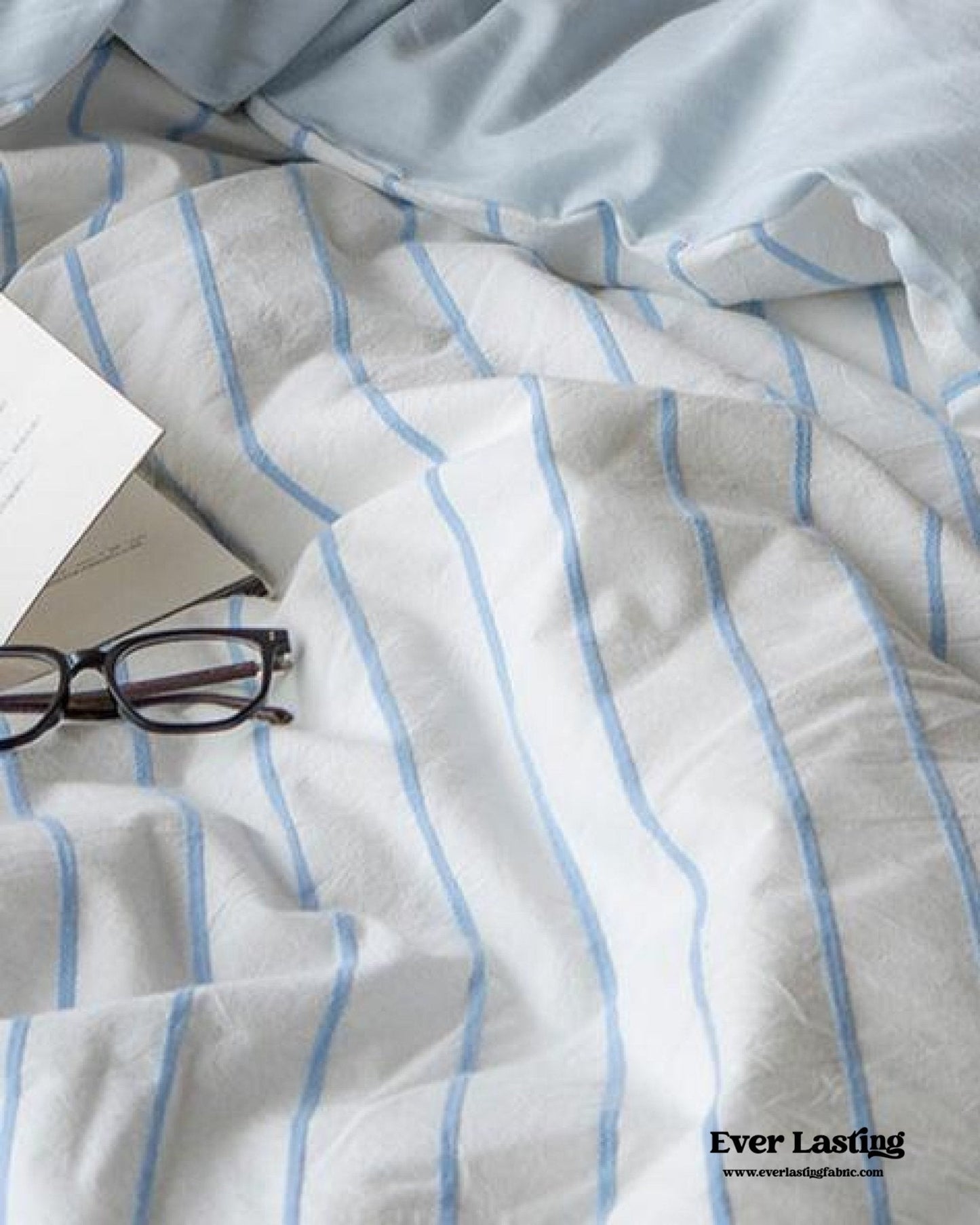 Skye Refreshing Striped Bedding Set / White