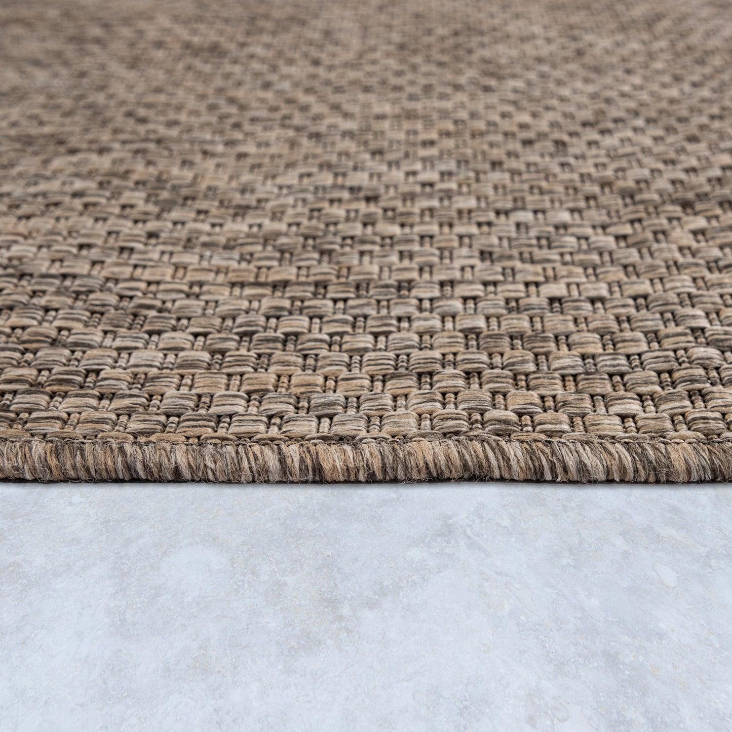 Solid Outdoor Rug for Patio or Balcony weatherproof in Mottled Brown