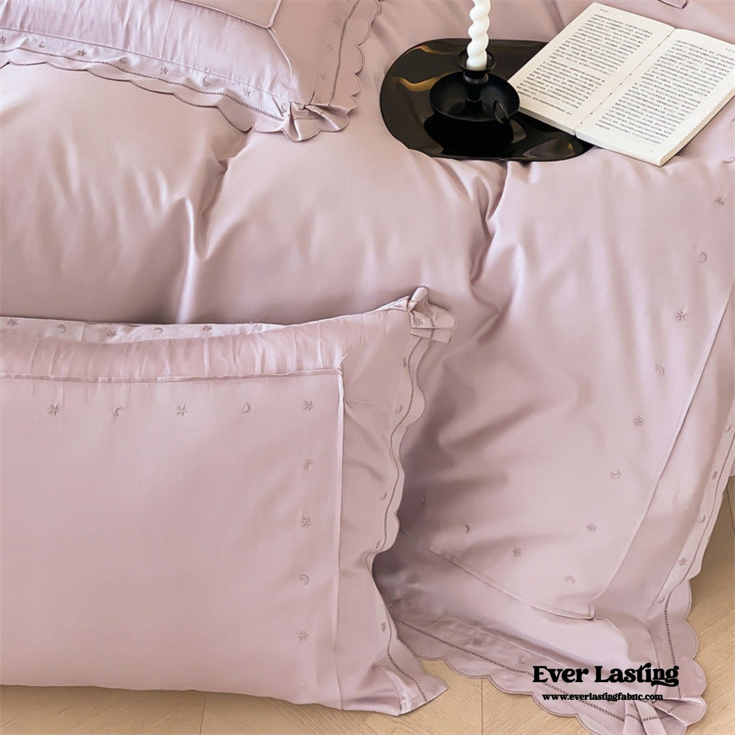 Star Gaze Short Cake Ruffle Bedding Set / Purple