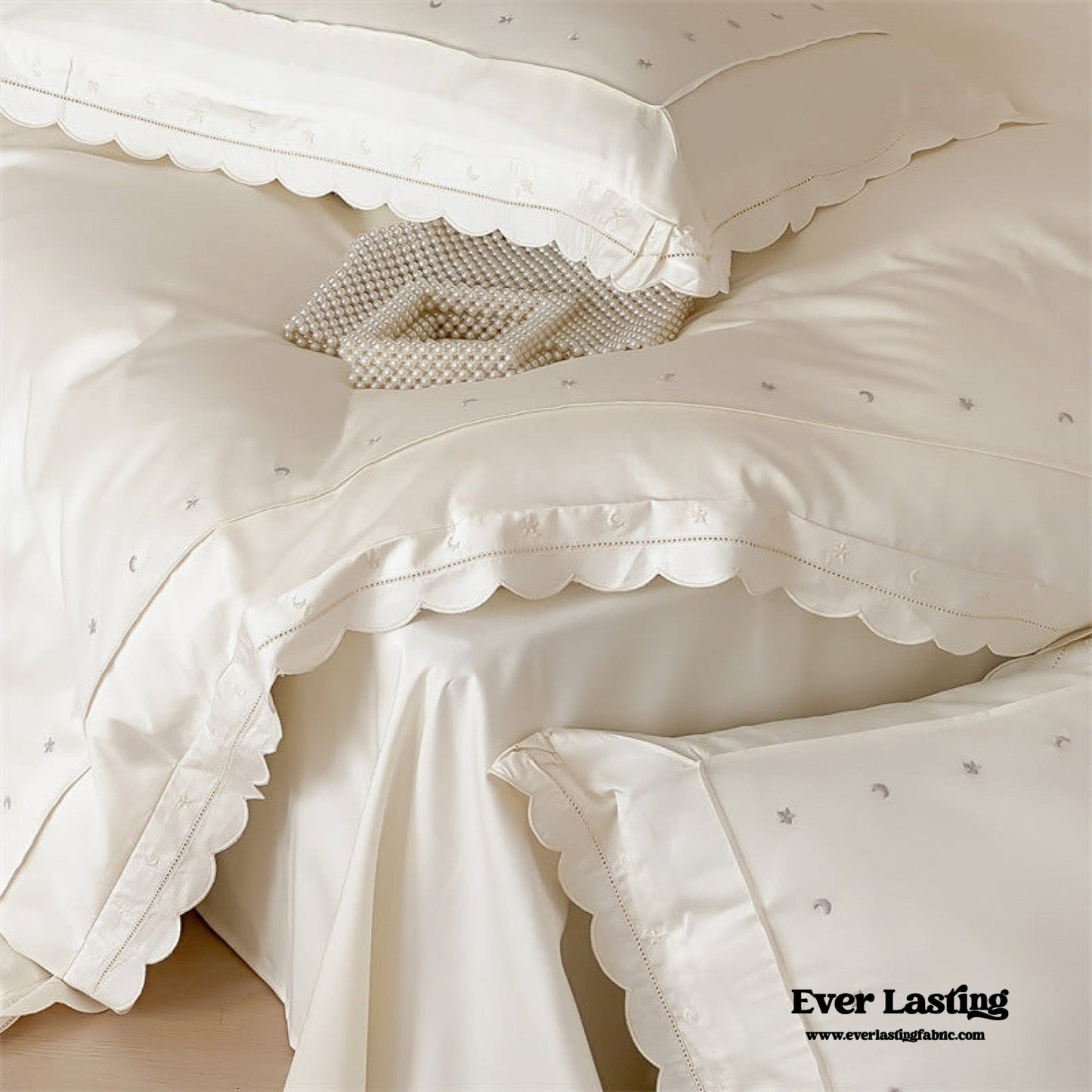 Star Gaze Short Cake Ruffle Bedding Set / Purple