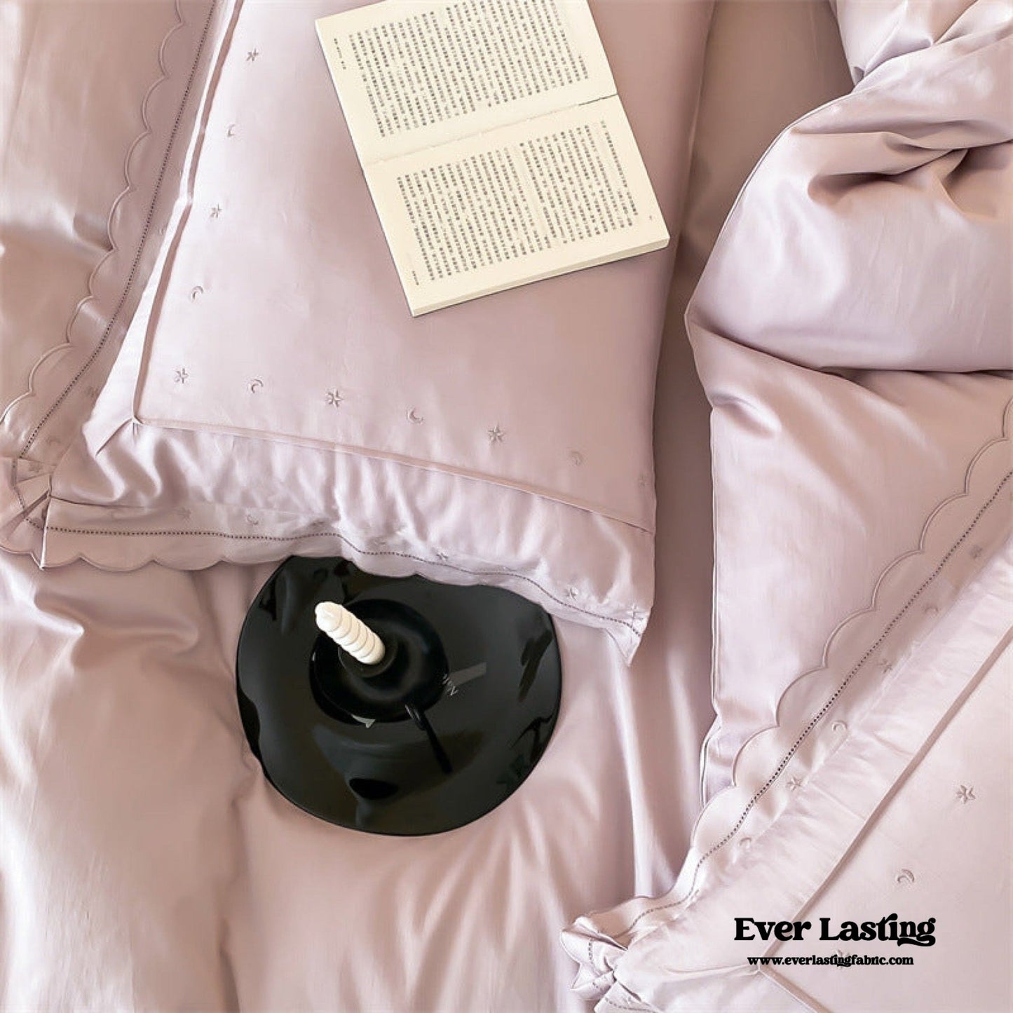 Star Gaze Short Cake Ruffle Bedding Set / White