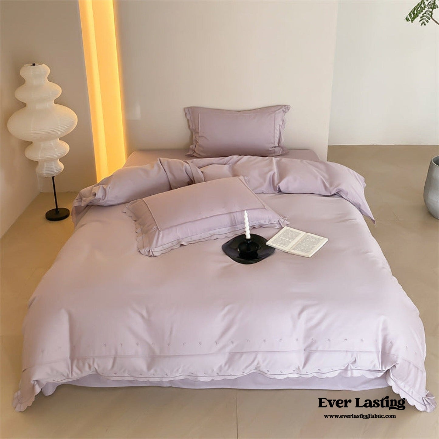 Star Gaze Short Cake Ruffle Bedding Set / White