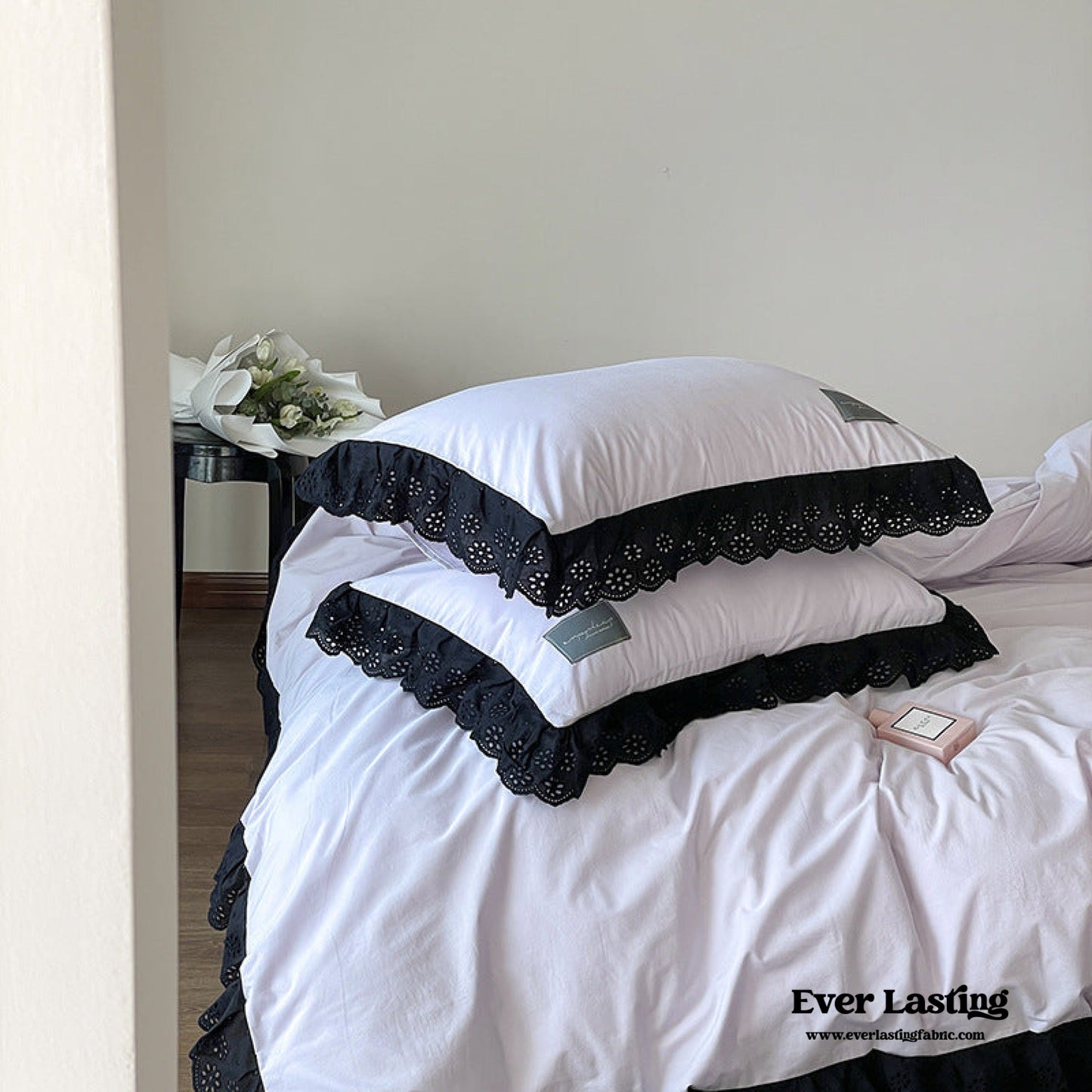 Strawberry Black Lace Ruffle Bedding Set