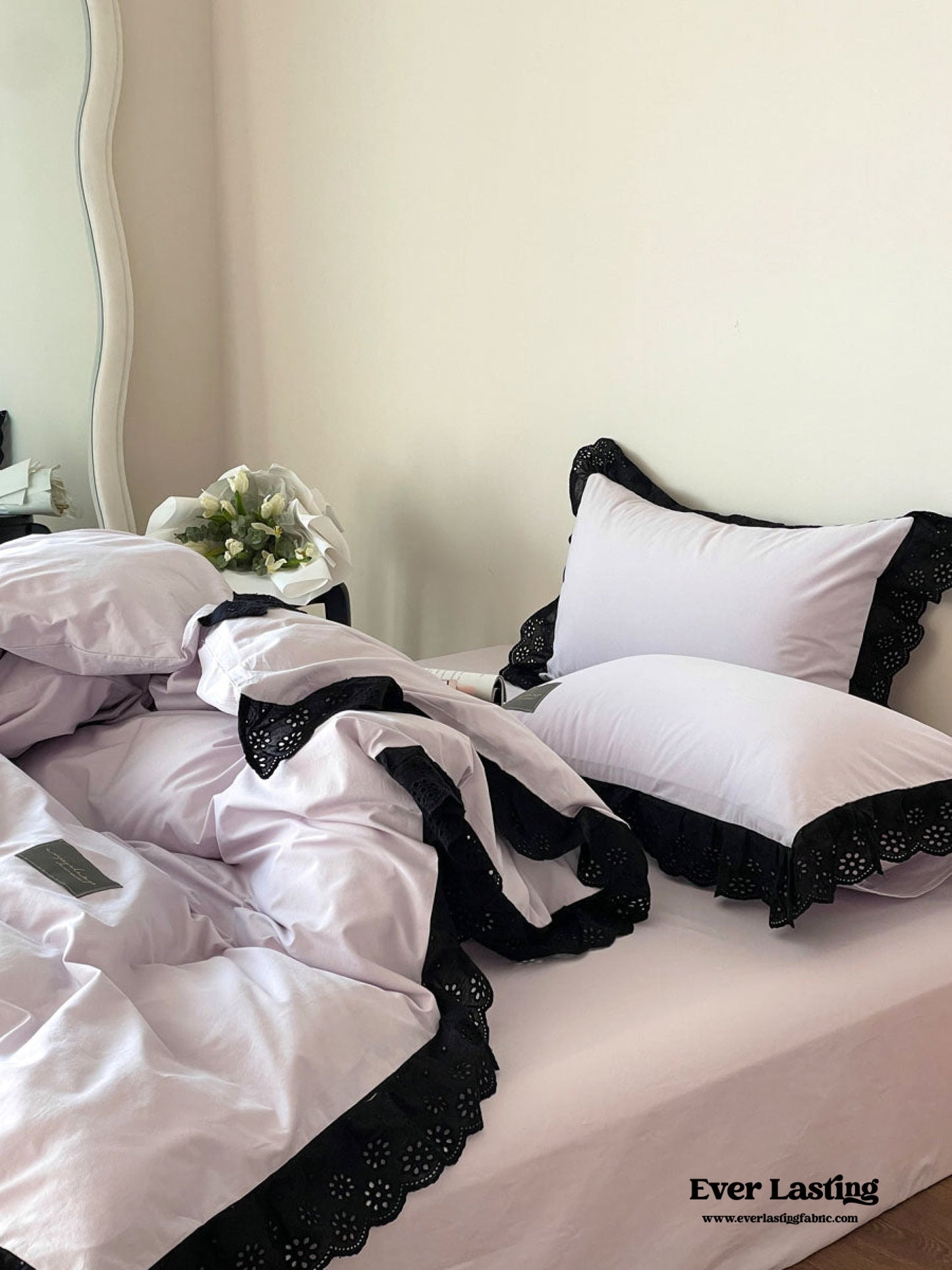 Strawberry Black Lace Ruffle Bedding Set