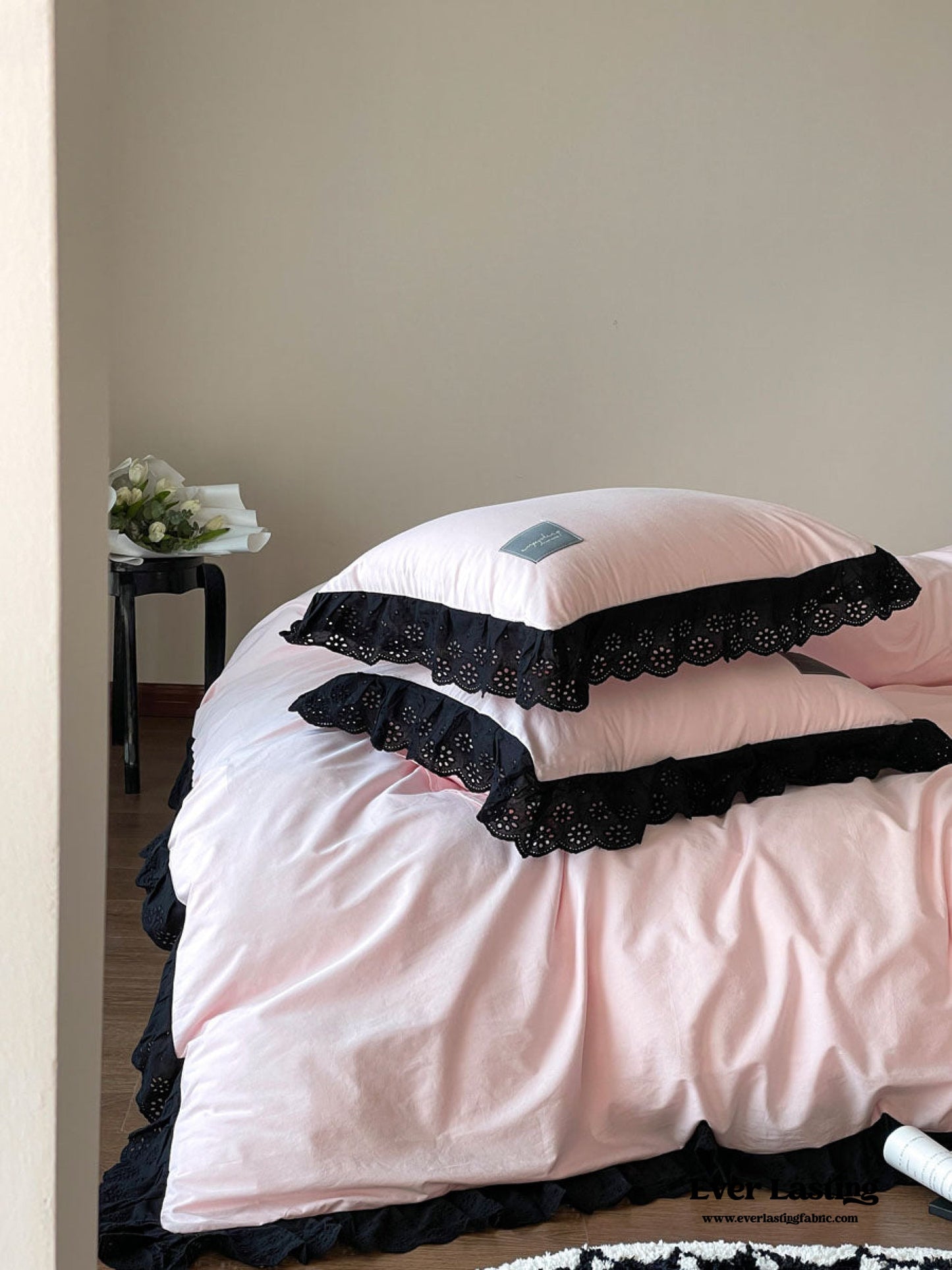 Strawberry Black Lace Ruffle Bedding Set