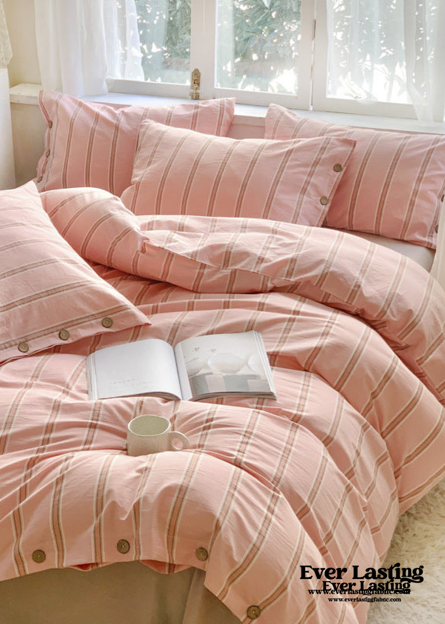 Stripe Buttoned Bedding Set / Beige Brown