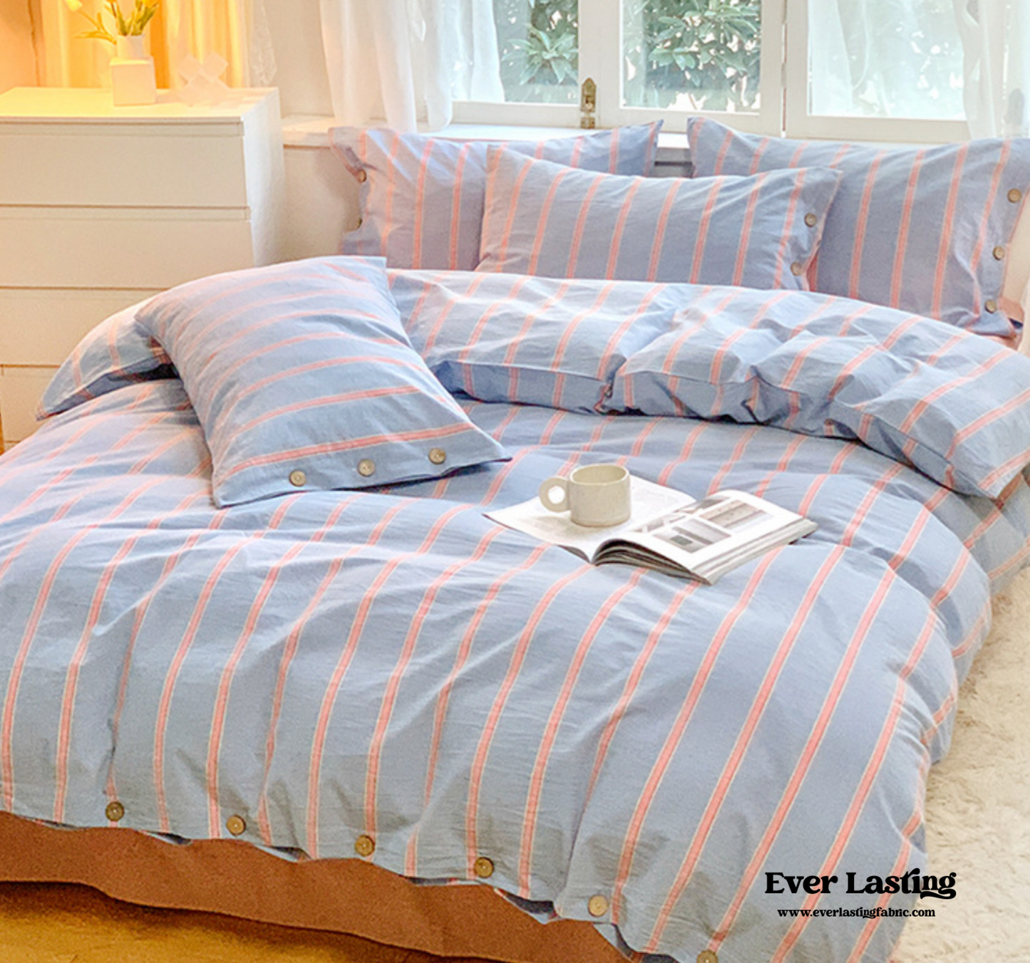Stripe Buttoned Bedding Set / Blue Pink