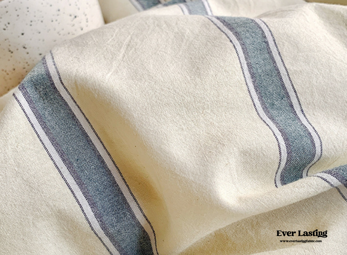 Stripe Buttoned Bedding Set / Blue Pink