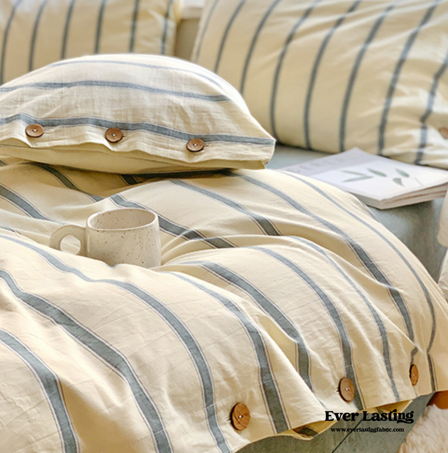 Stripe Buttoned Bedding Set / Mint Pink
