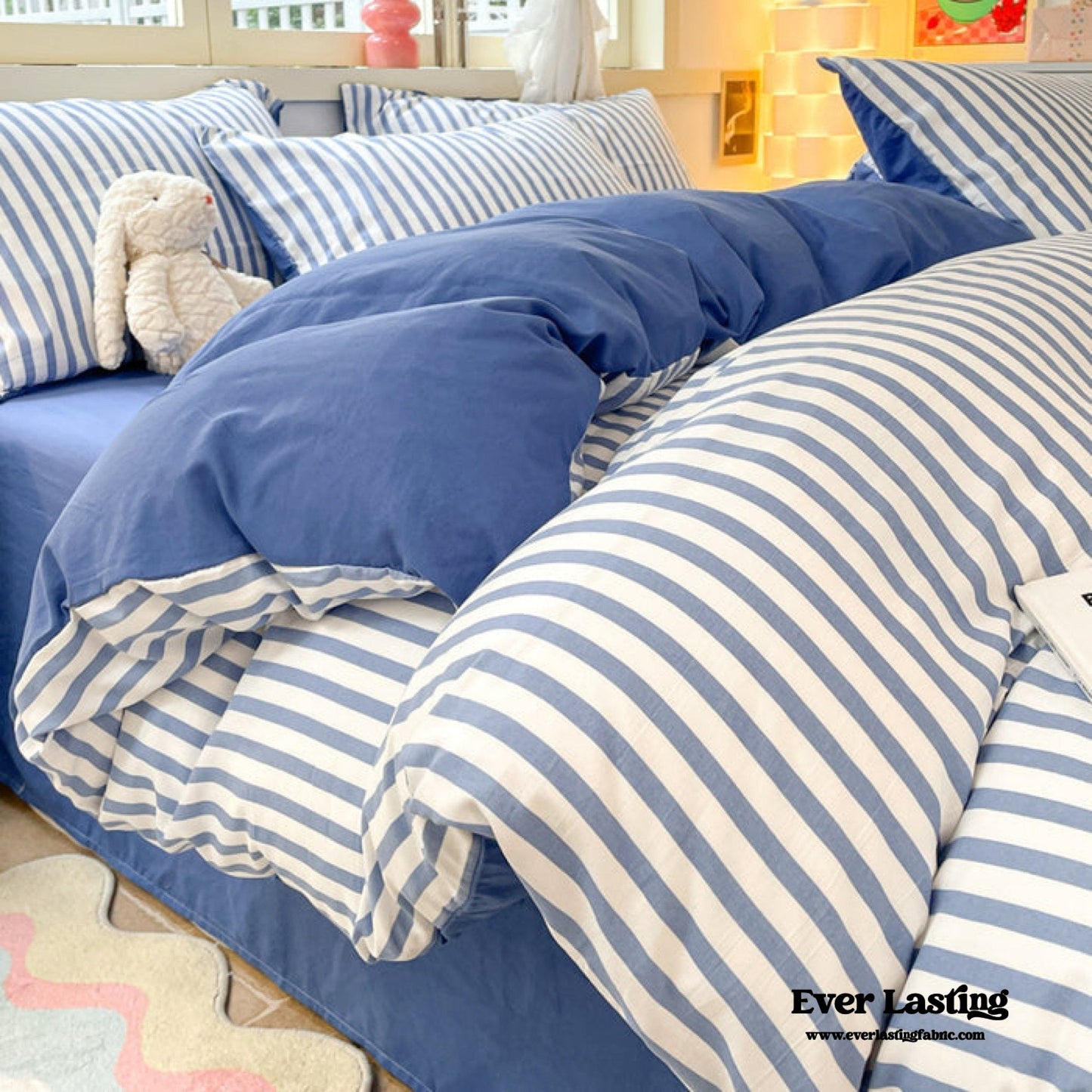 Striped Bedding Set / Blue