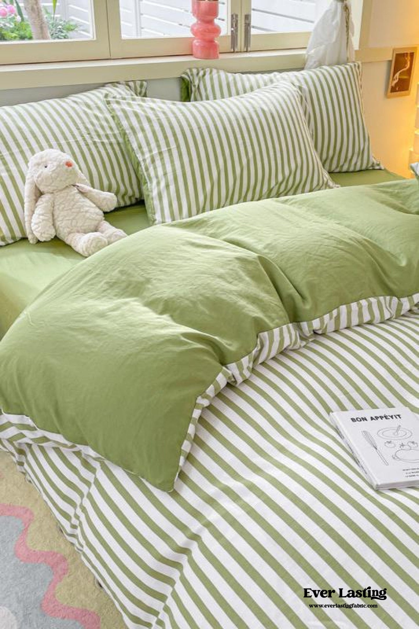 Striped Bedding Set / Blue