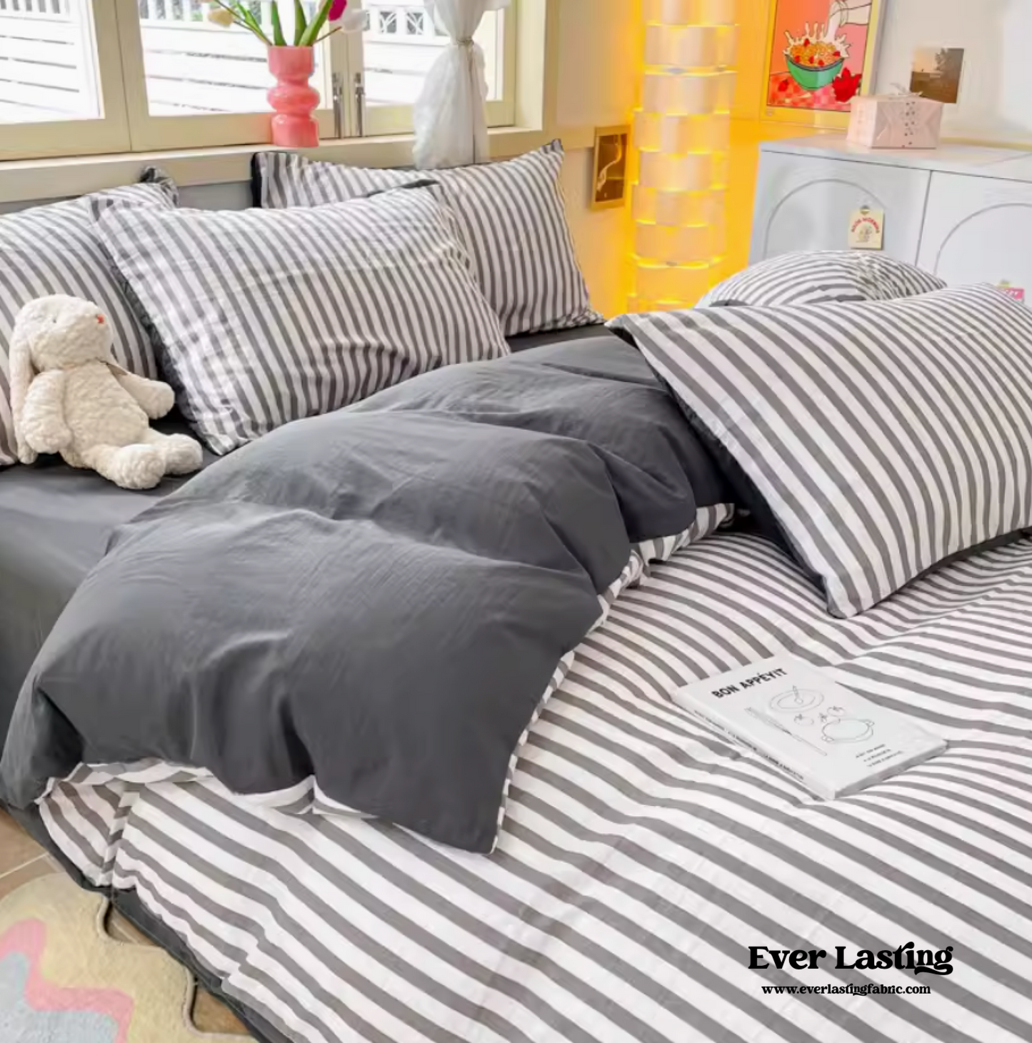 Striped Bedding Set / Blue