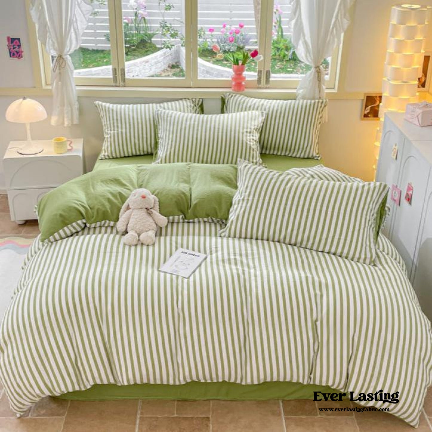 Striped Bedding Set / Blue