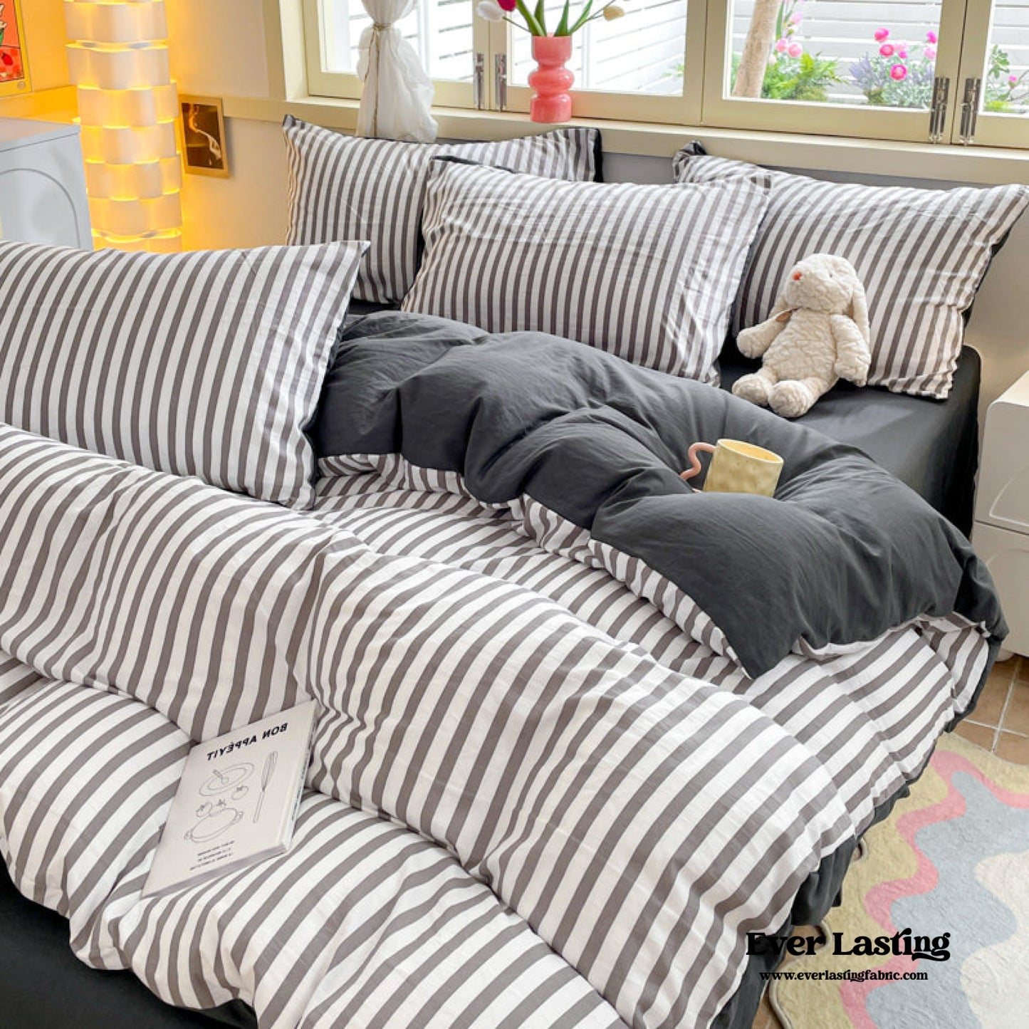 Striped Bedding Set / Purple