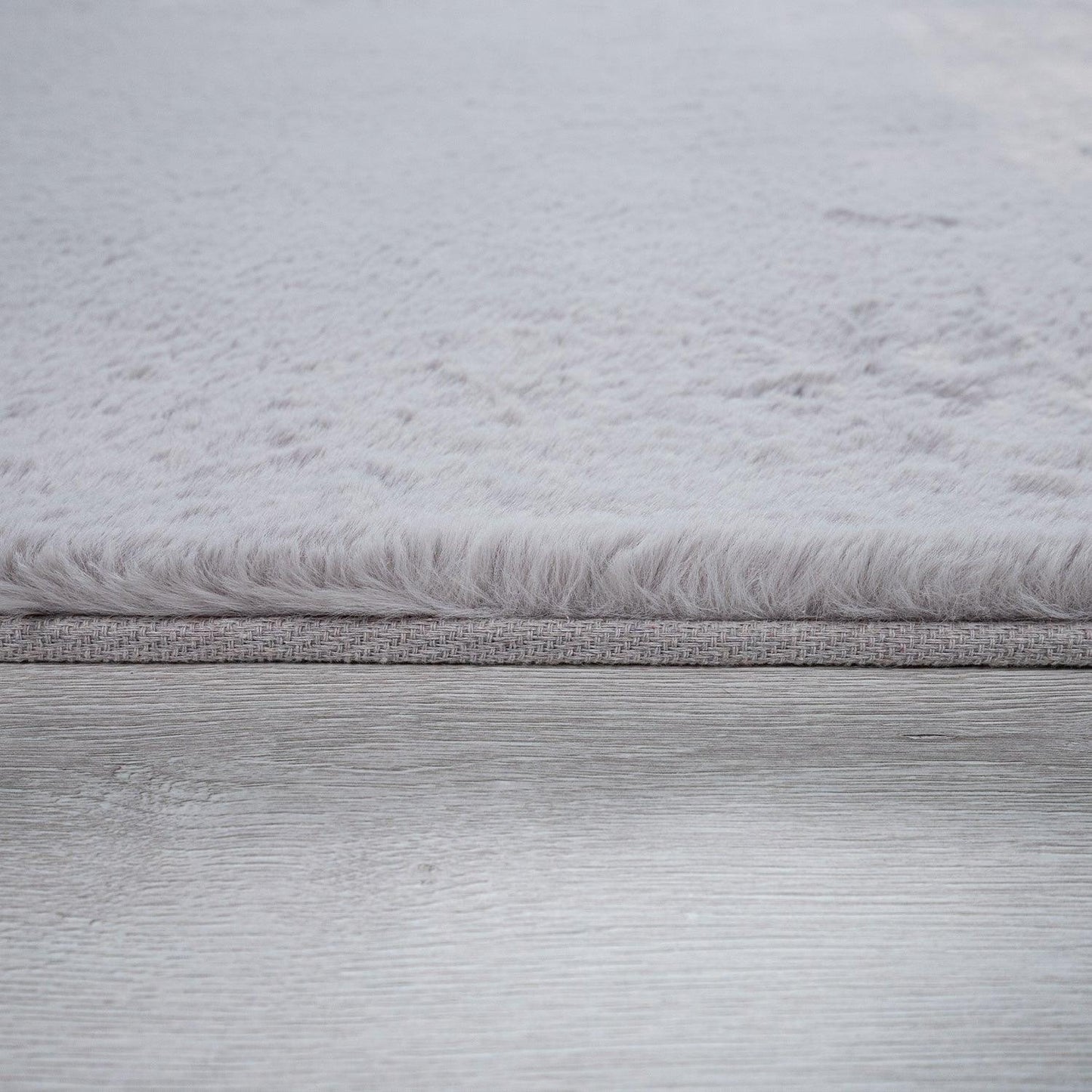 Super Soft Area Rug Fluffy High Pile Cosy Luxurious Touch in Solid Grey