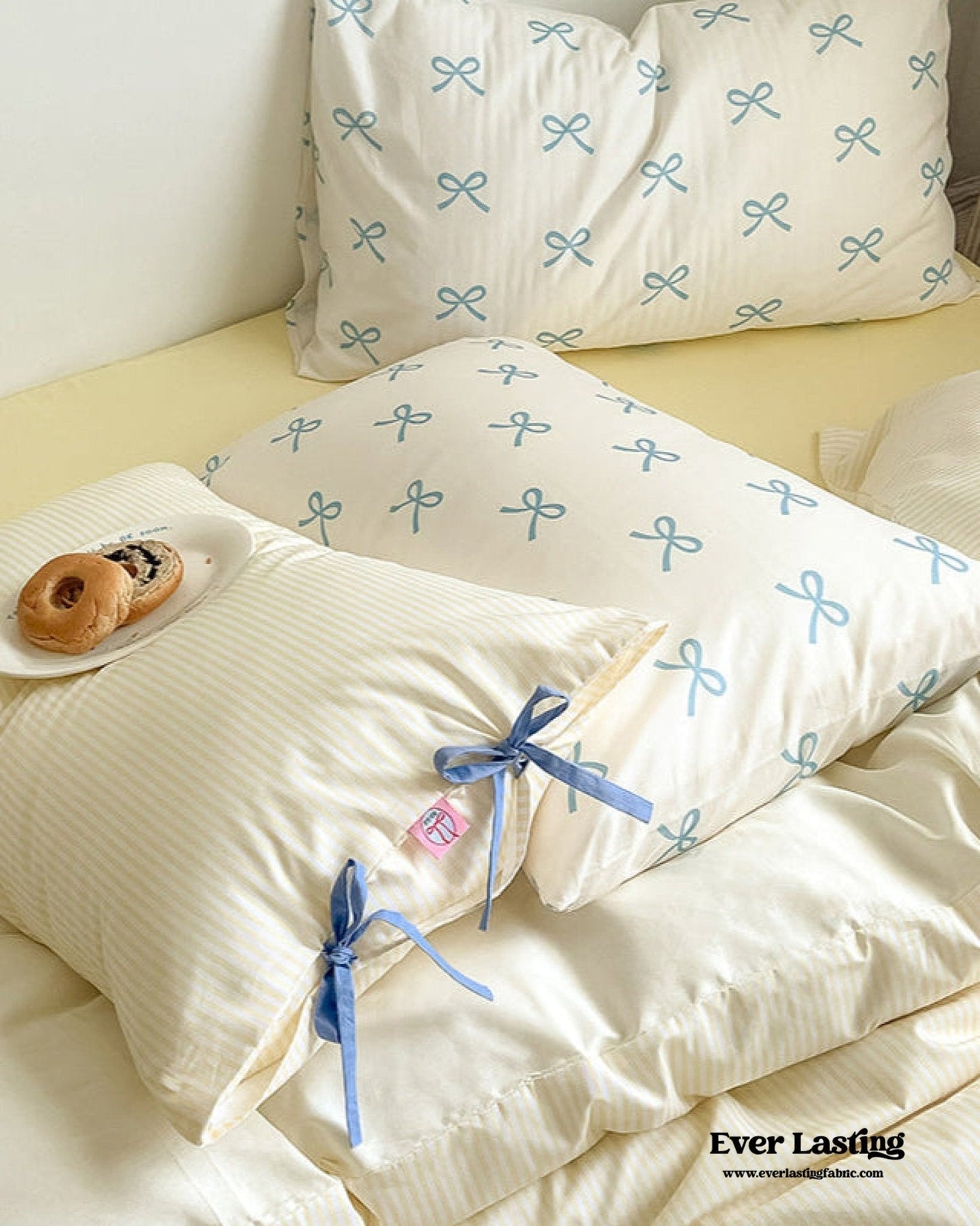 Sweet Bow Striped Bedding Set / Yellow