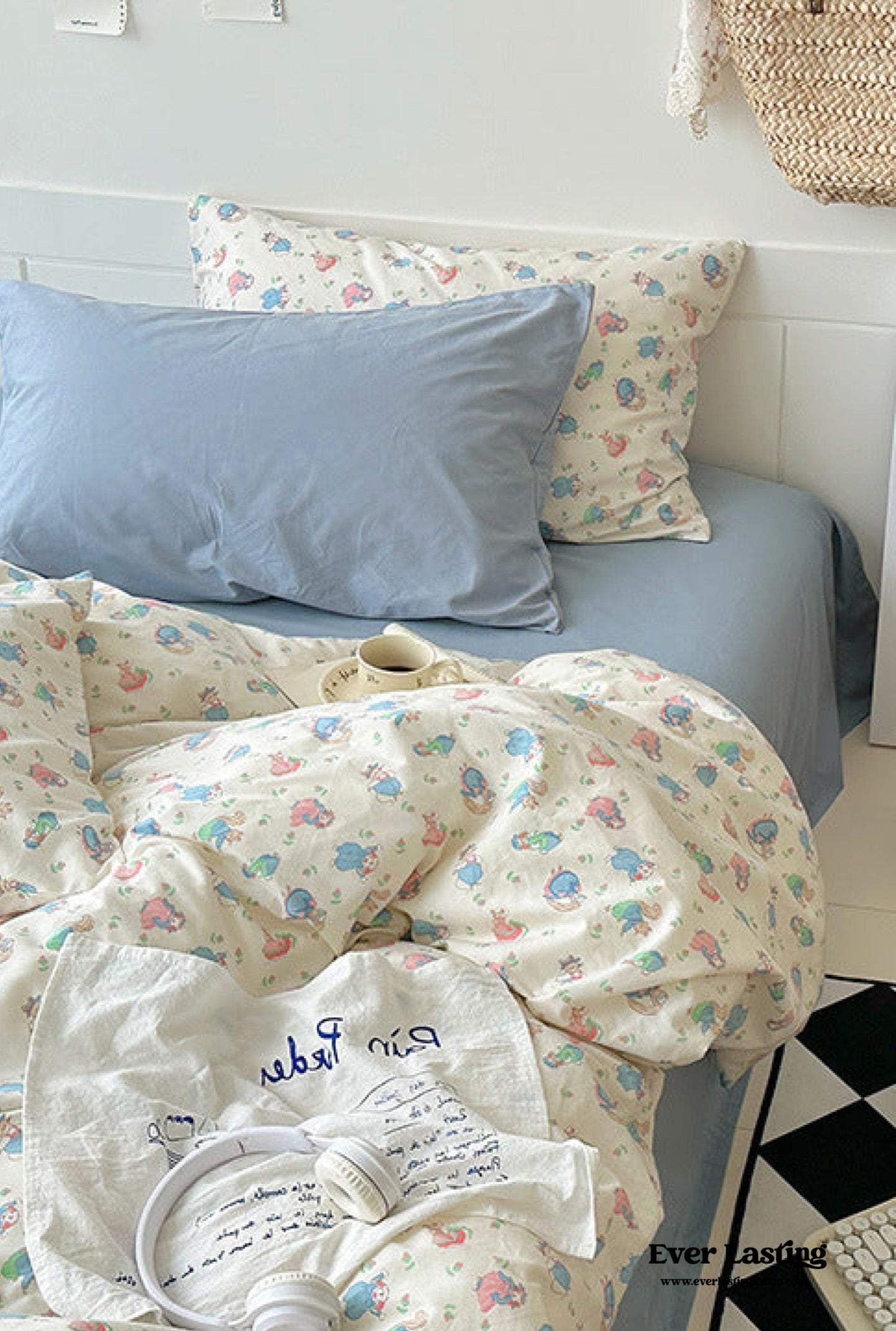 Sweet Floral Bedding Set / Cream