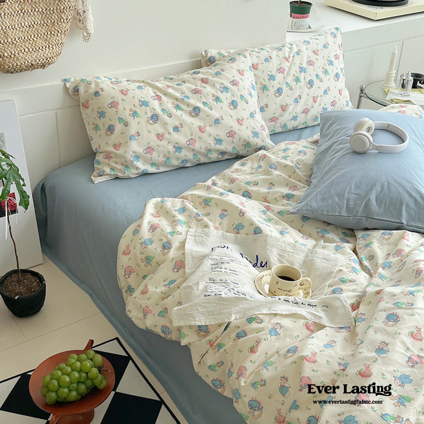 Sweet Floral Bedding Set / Cream