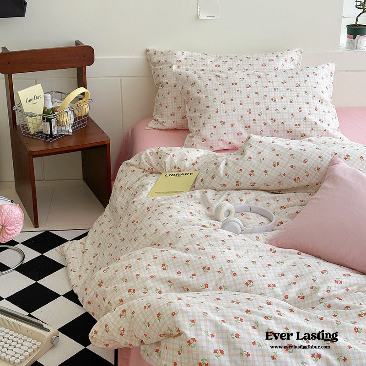 Sweet Floral Bedding Set / Cream