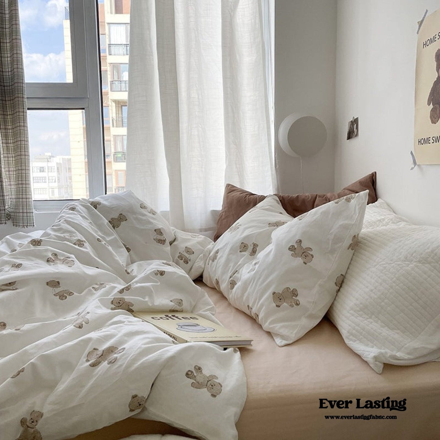 Teddy Duvet Cover / White + Beige
