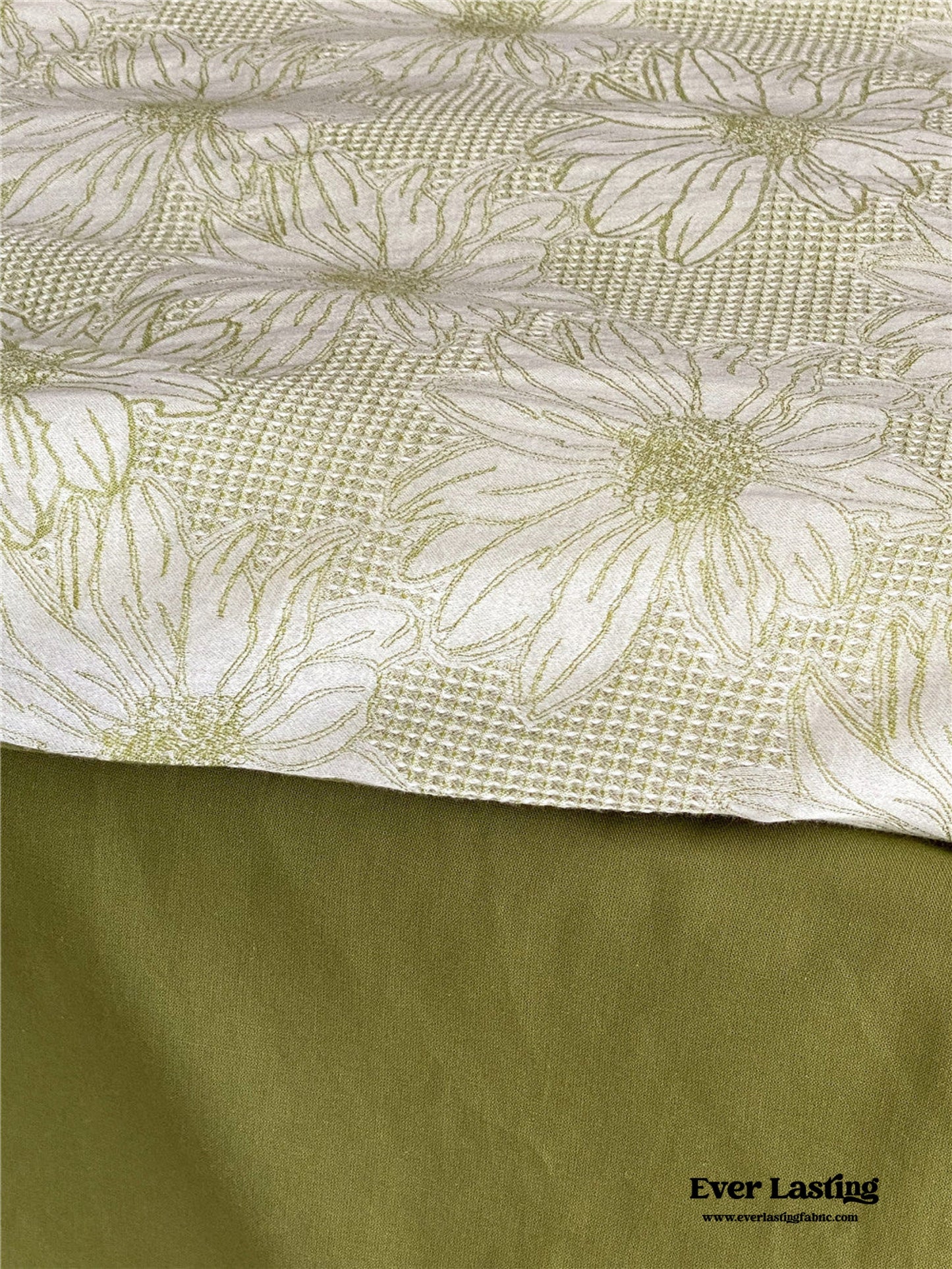 Textured Floral Bedding Set / Moss Green