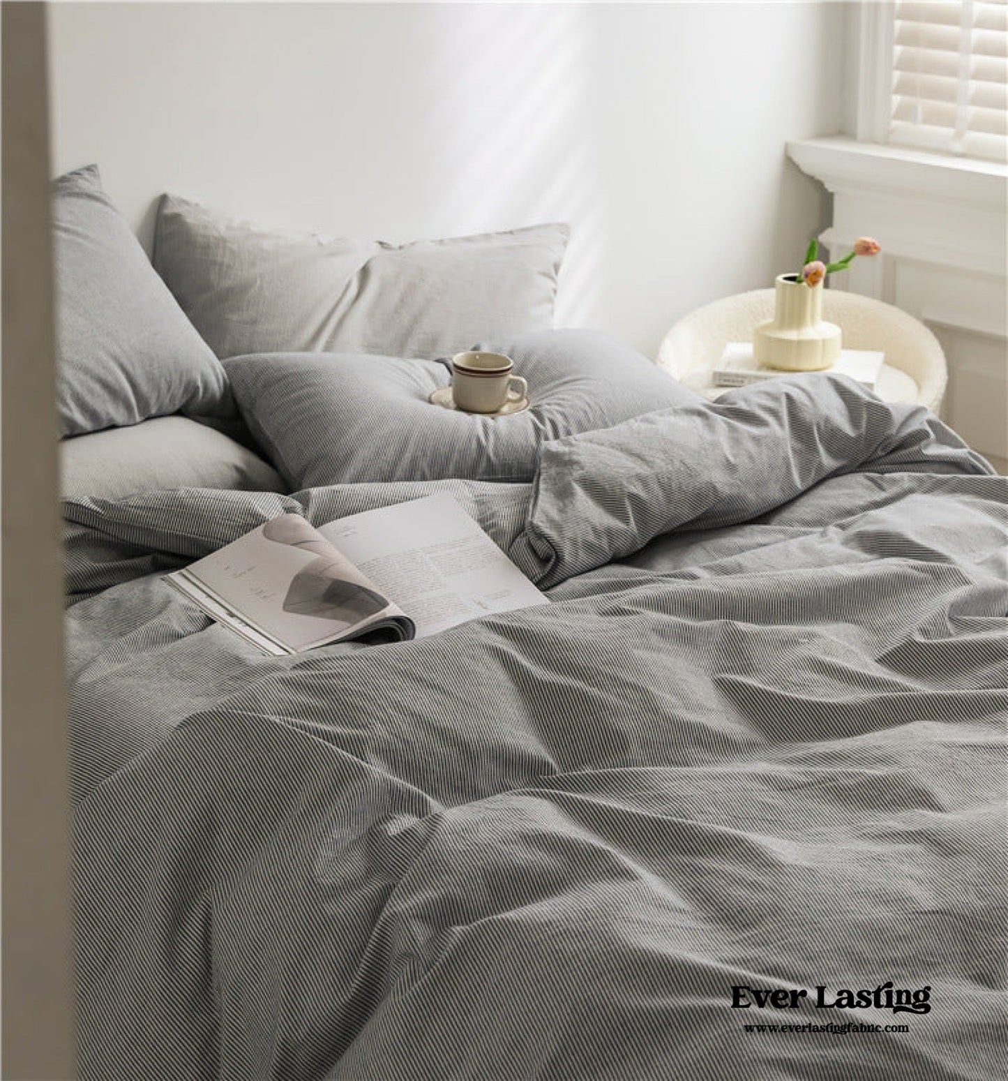 Thin Stripe Bedding Set / Beige