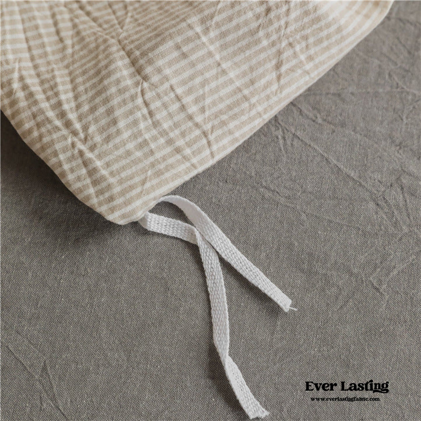 Thin Stripe Bedding Set / Beige