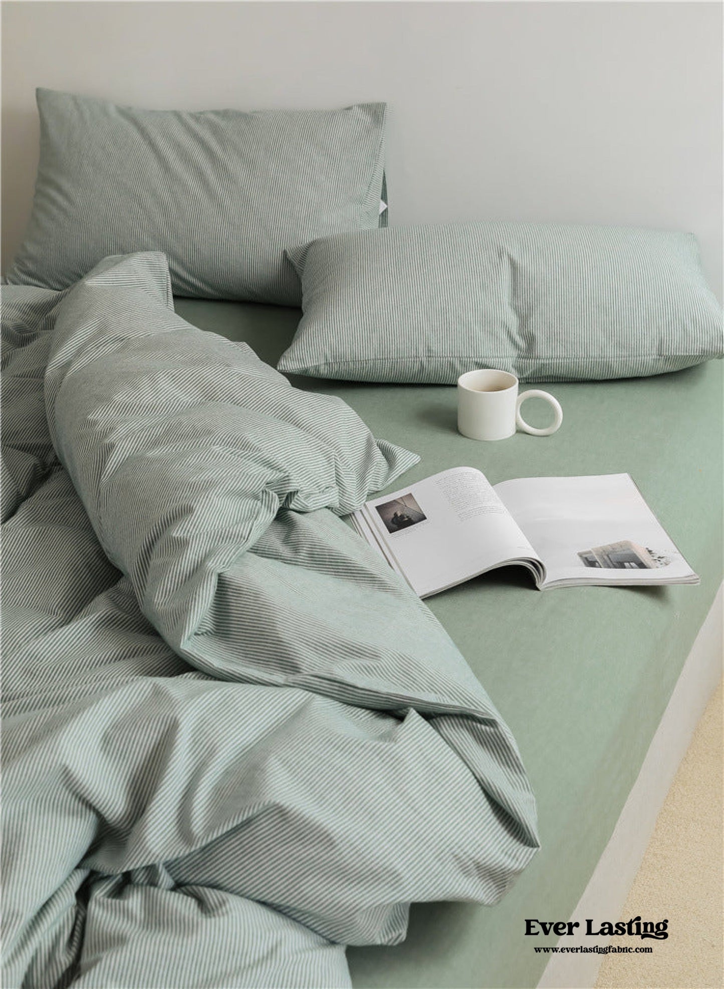 Thin Stripe Bedding Set / Blue