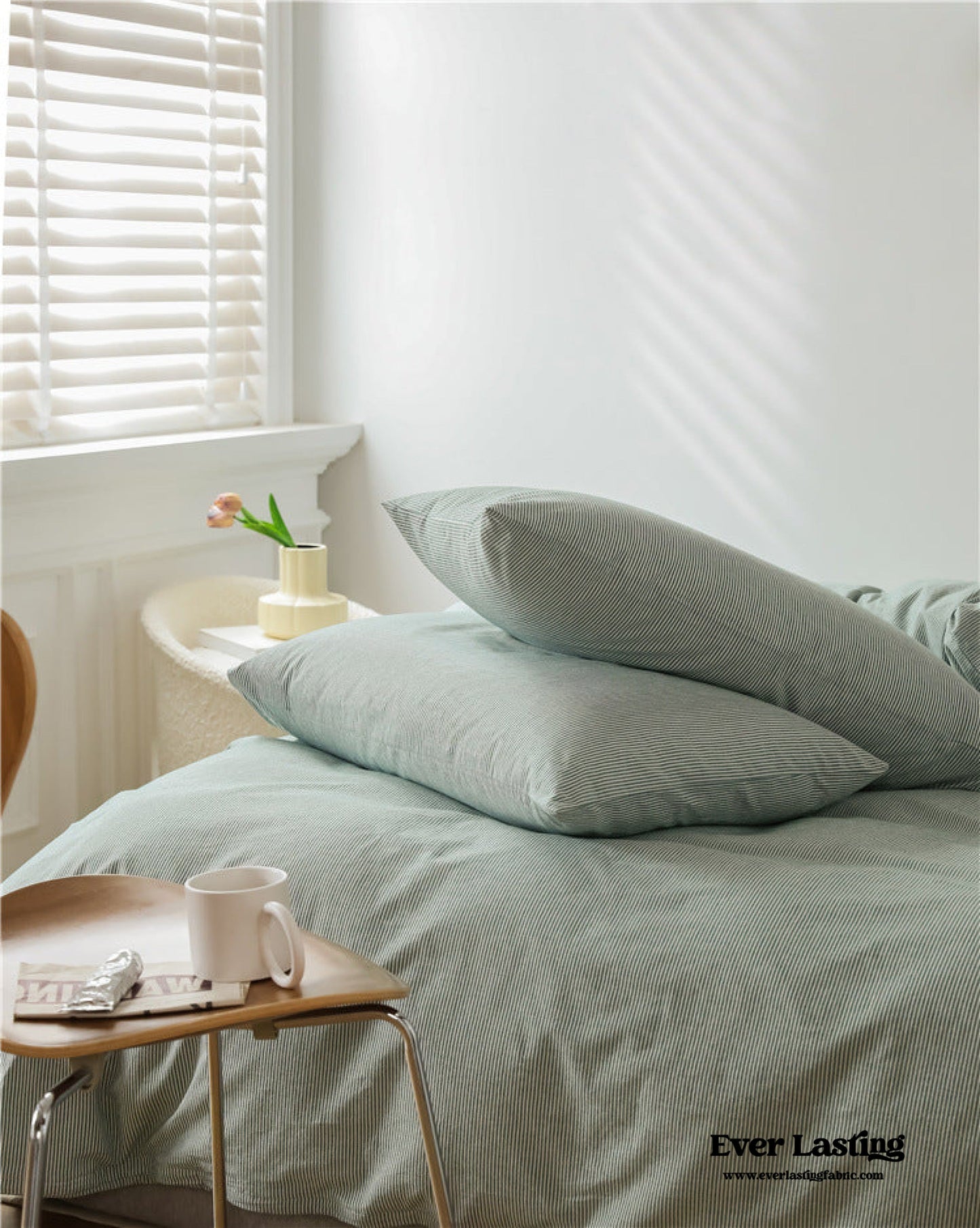 Thin Stripe Bedding Set / Gray