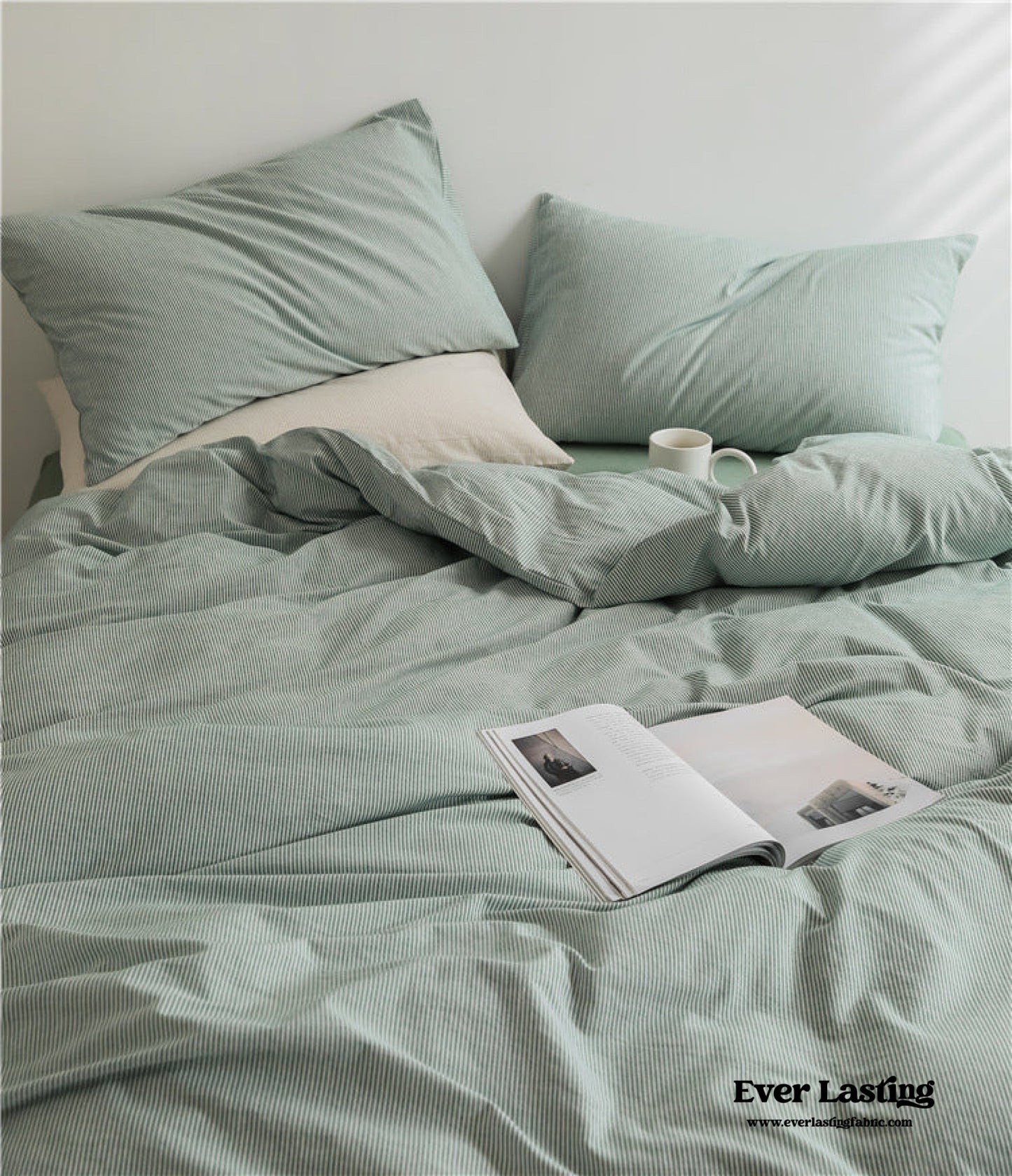 Thin Stripe Bedding Set / Gray