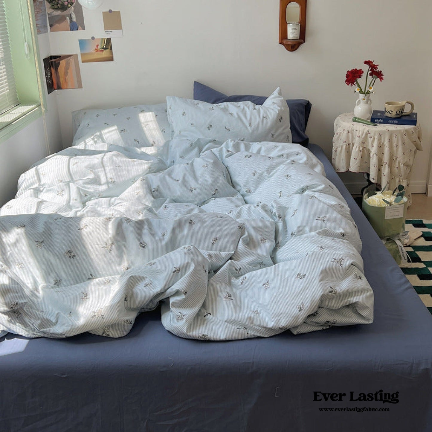 Thin Stripe Floral Bedding Set / Blue
