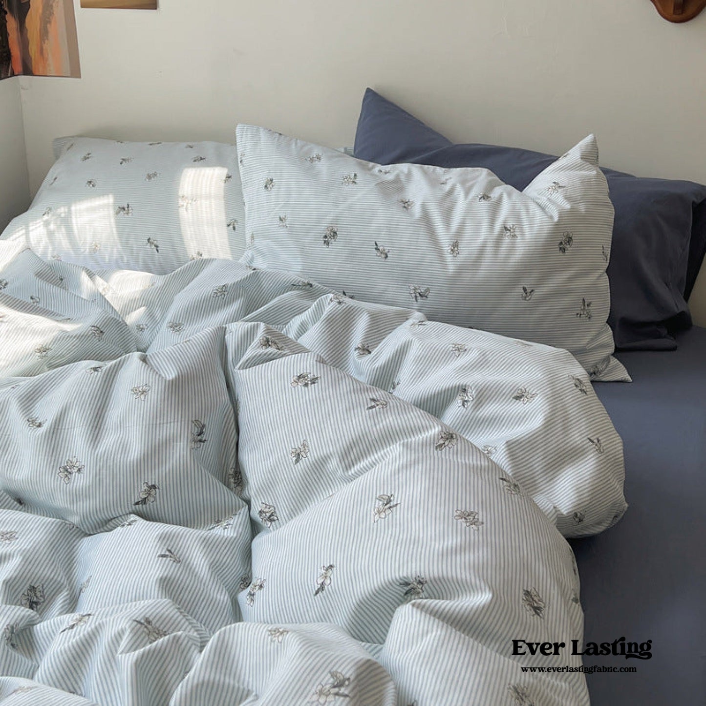 Thin Stripe Floral Bedding Set / Pink