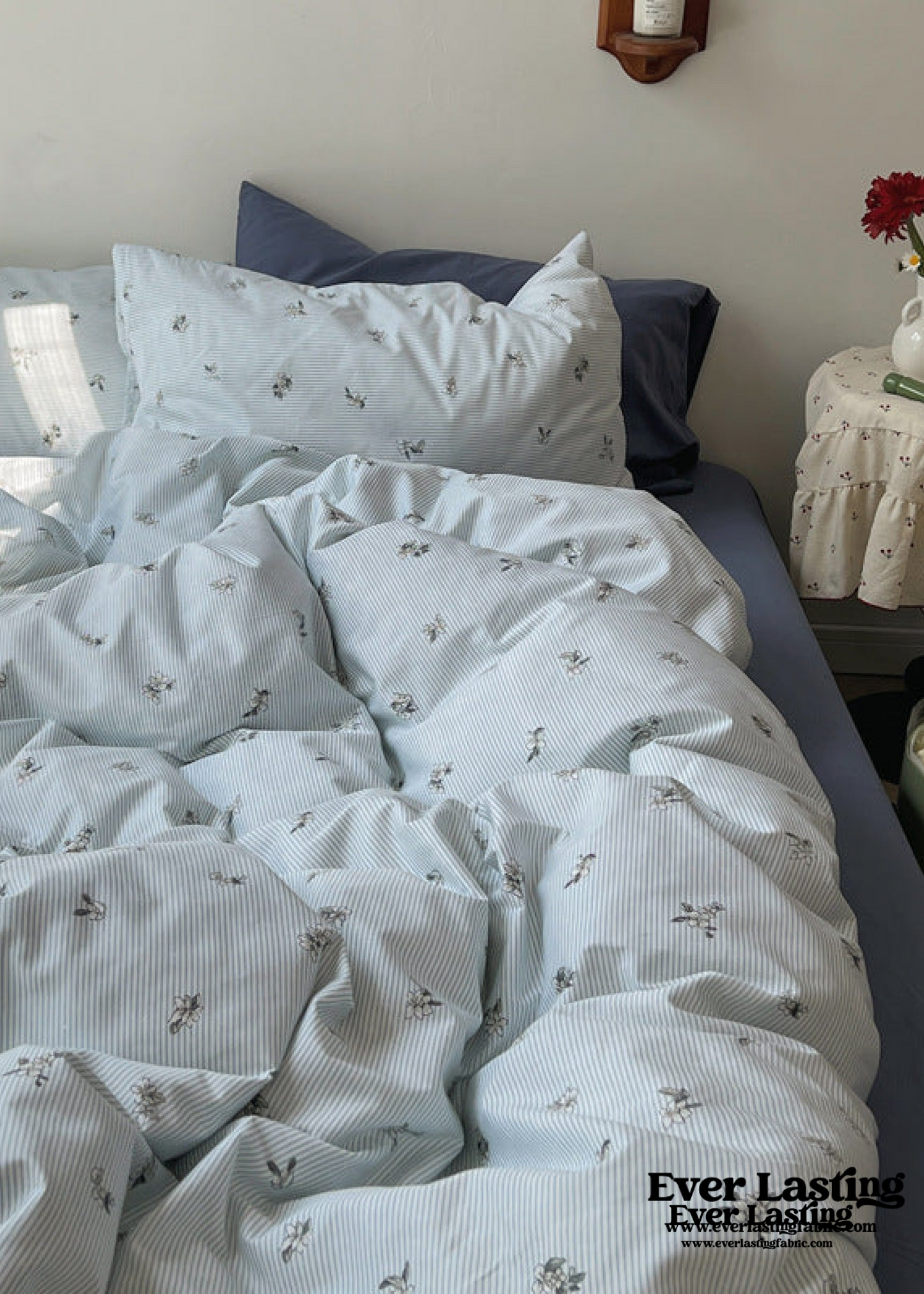 Thin Stripe Floral Bedding Set / Pink