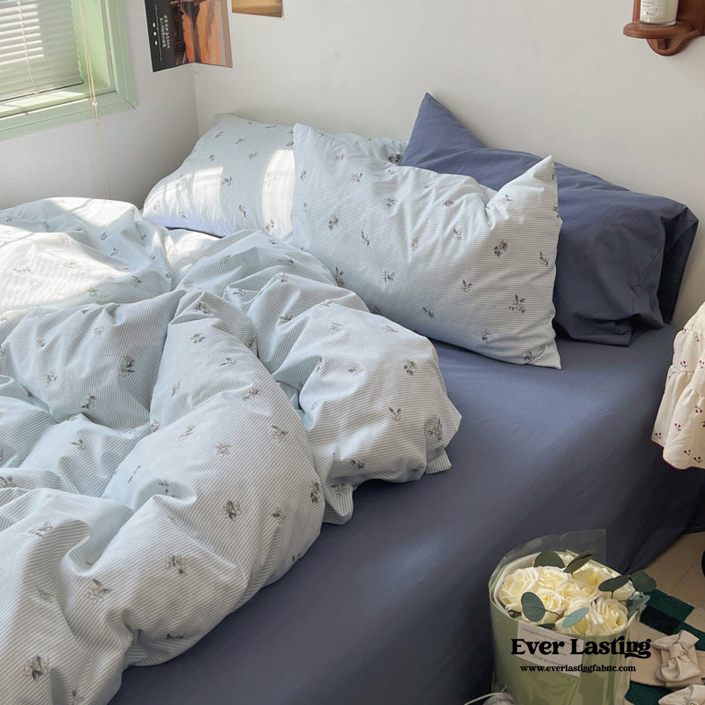 Thin Stripe Floral Bedding Set / Pink