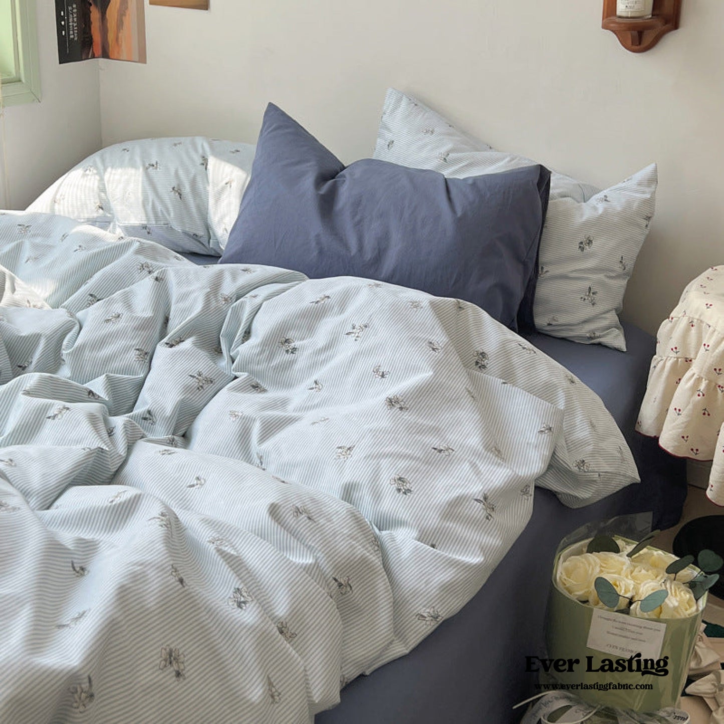 Thin Stripe Floral Bedding Set / Pink