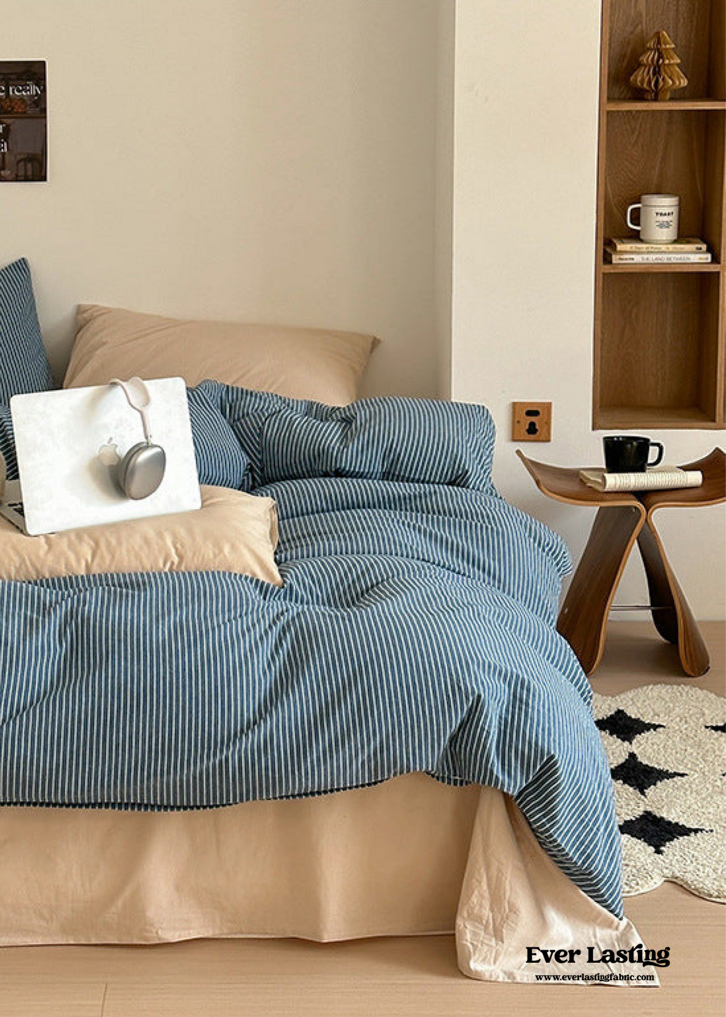 Thin Striped Bedding Set / Red