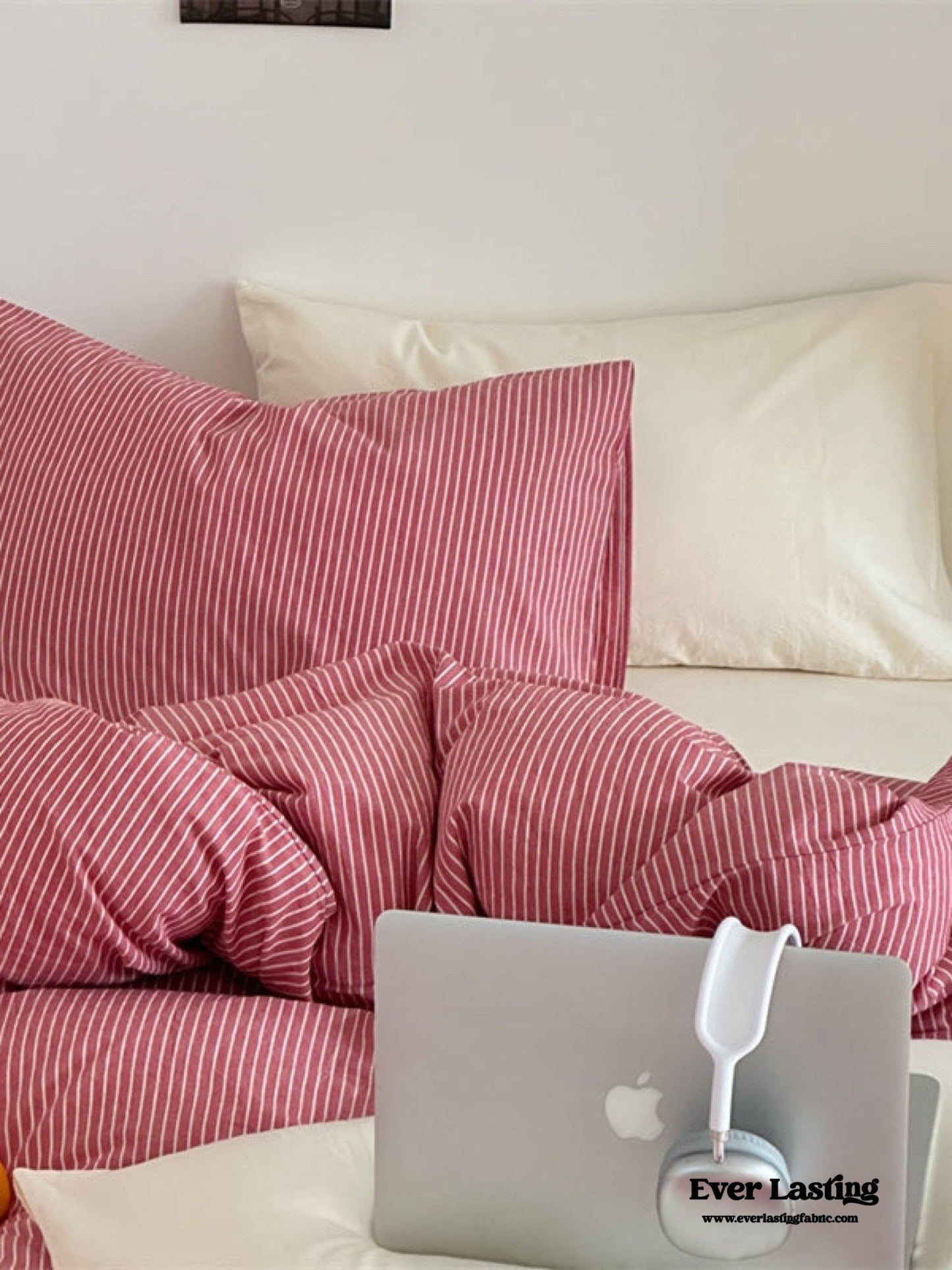 Thin Striped Duvet Cover / Red