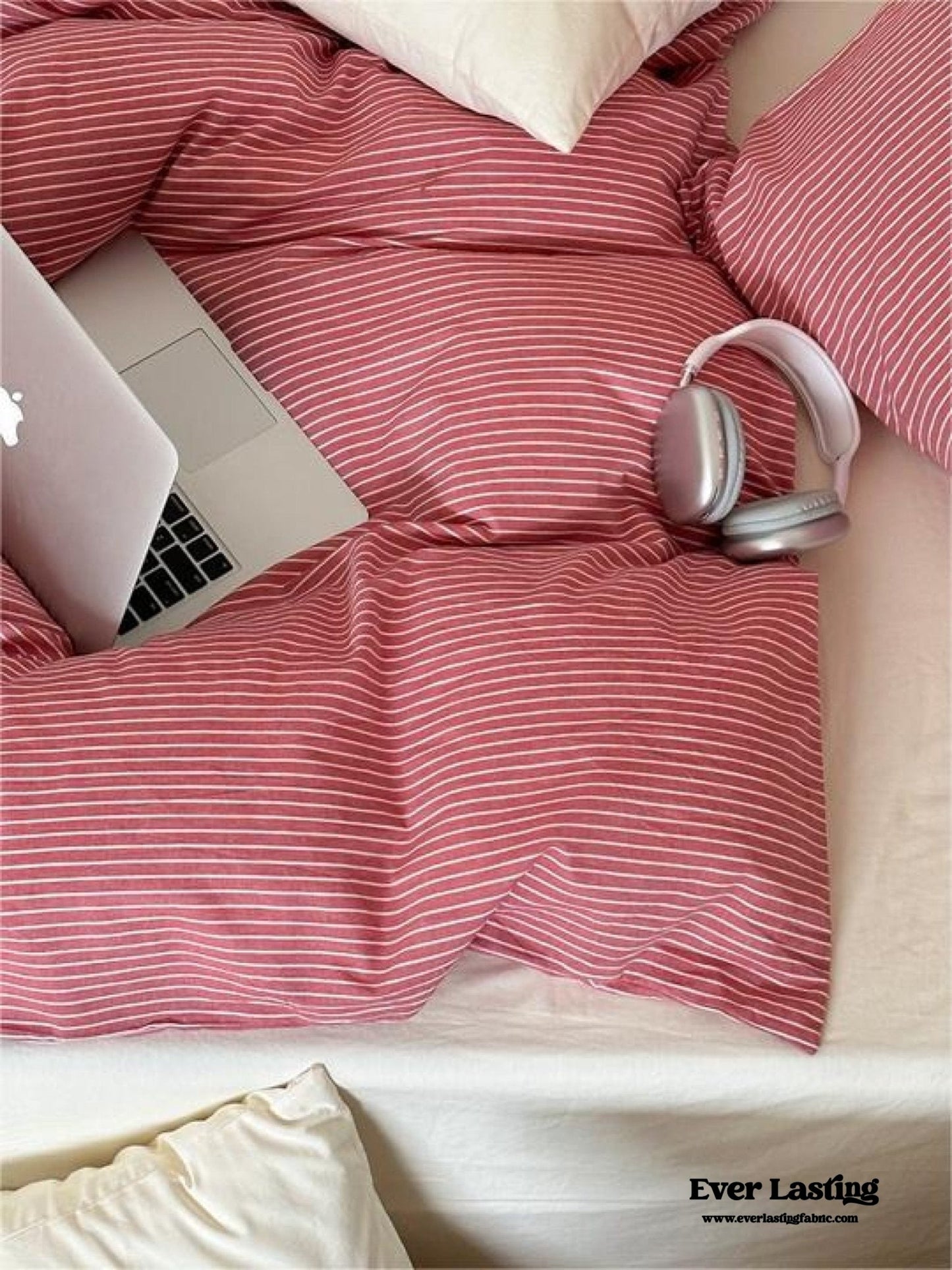 Thin Striped Duvet Cover / Red