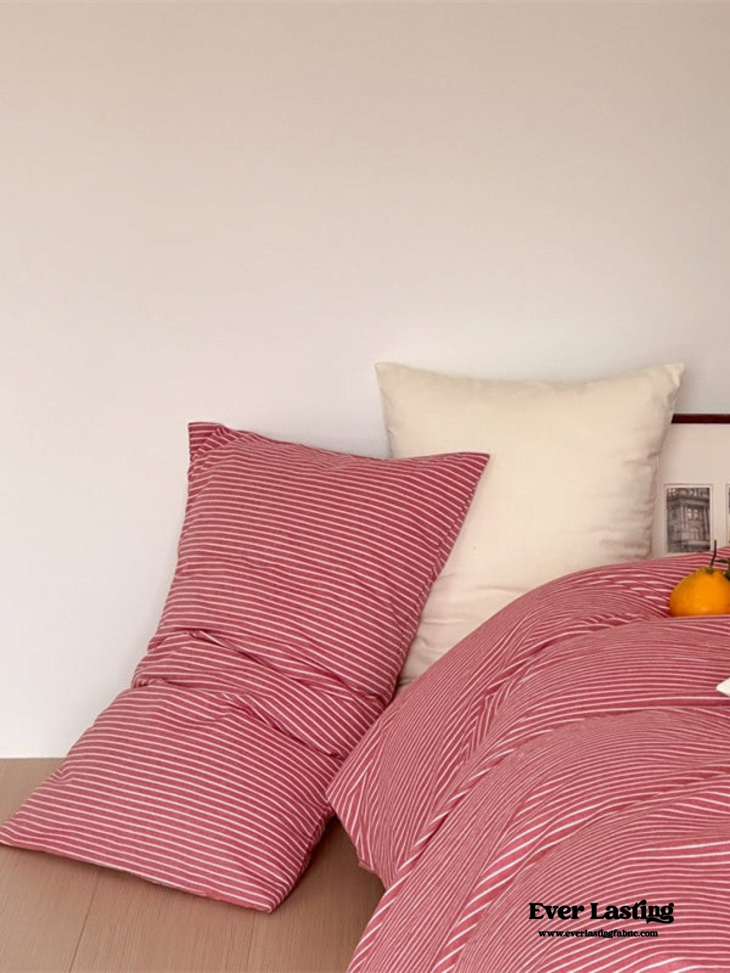 Thin Striped Duvet Cover / Red