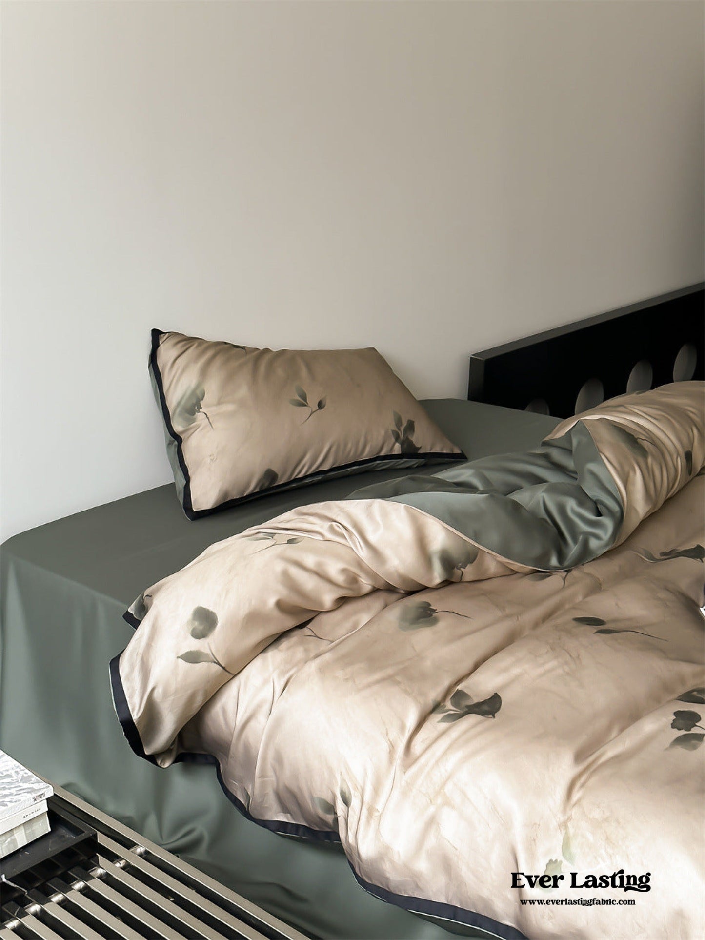 Twilight Zone Silky Tencel Bedding Set / Green